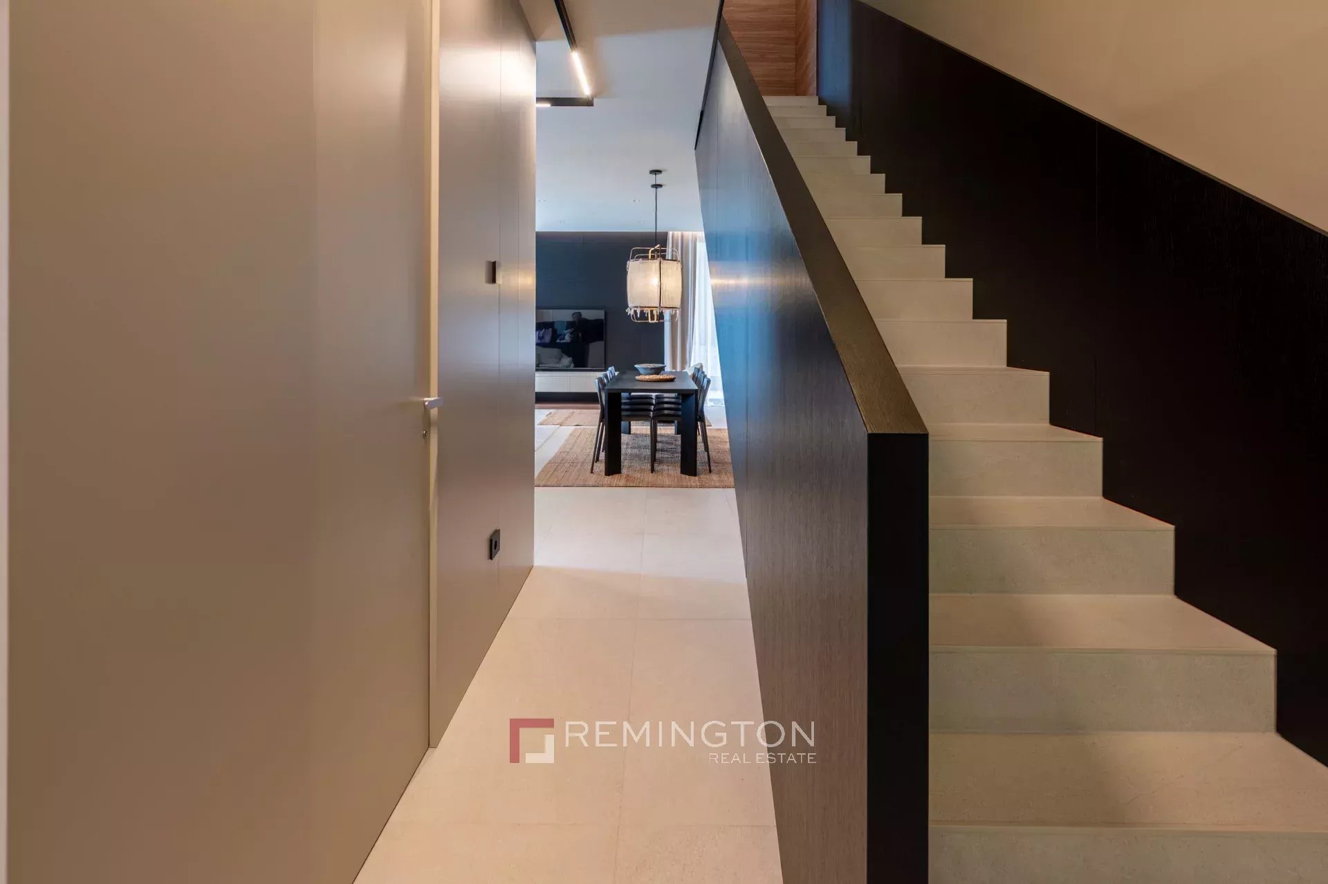 4 Bedroom Villa/Townhouse's Image 6