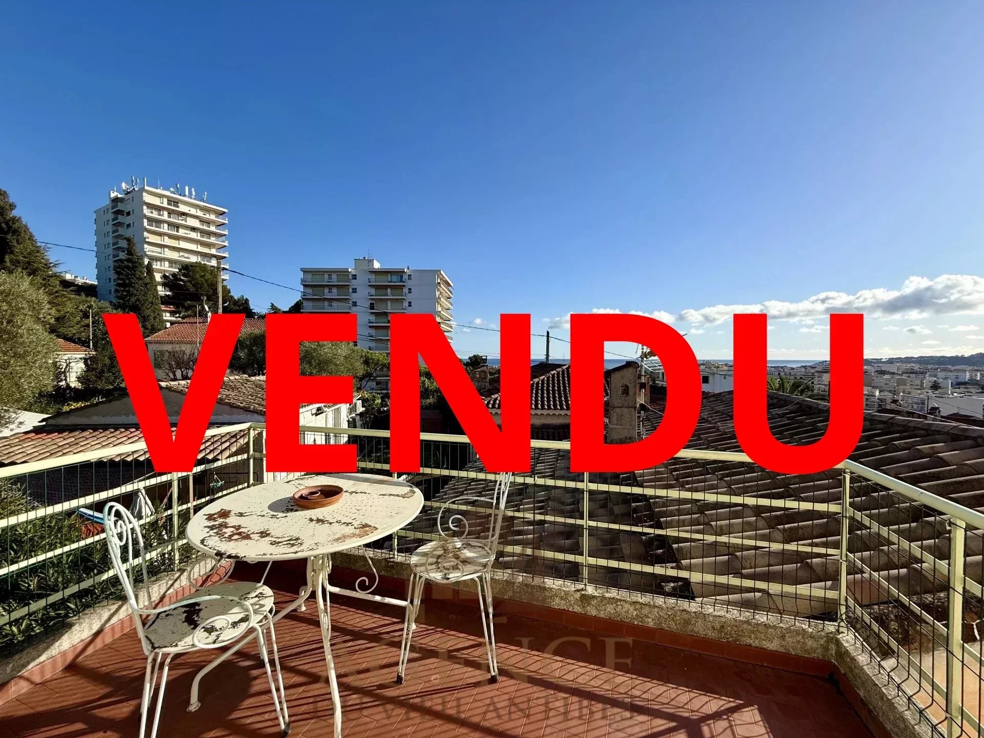 Pagane 2P + 3P a rénover avec jardin vue mer/montagne
