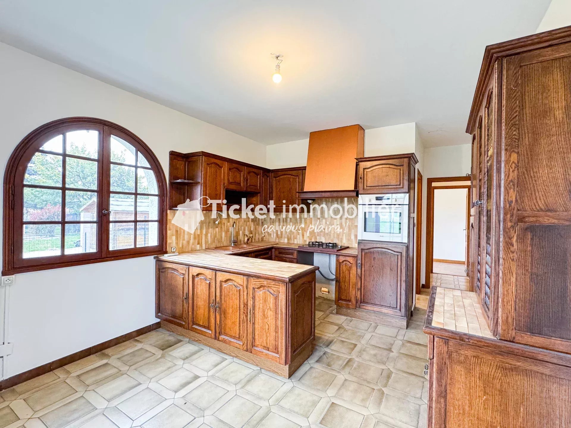 MAISON T5 DE 146m2 AVEC JARDIN de 633m2, GARAGE, CLIMATISATION ET GRANDE TERRASSE — photo 5