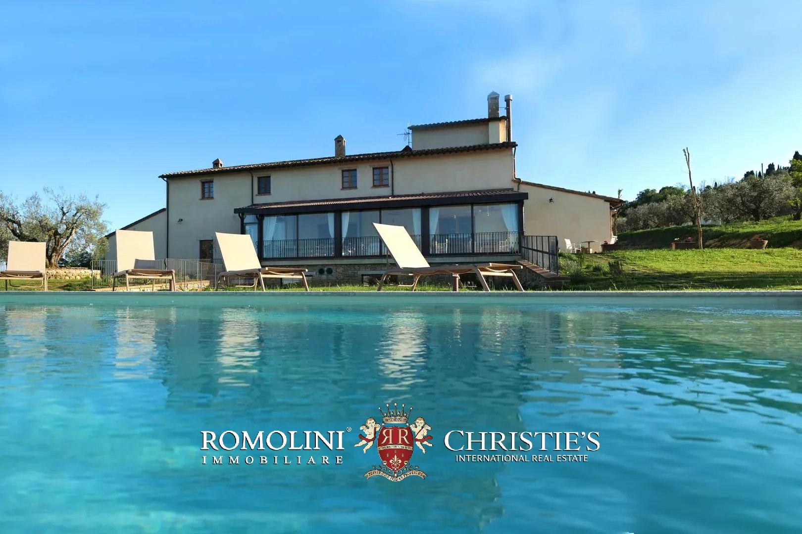 15 Bedroom Vineyard's Image 21