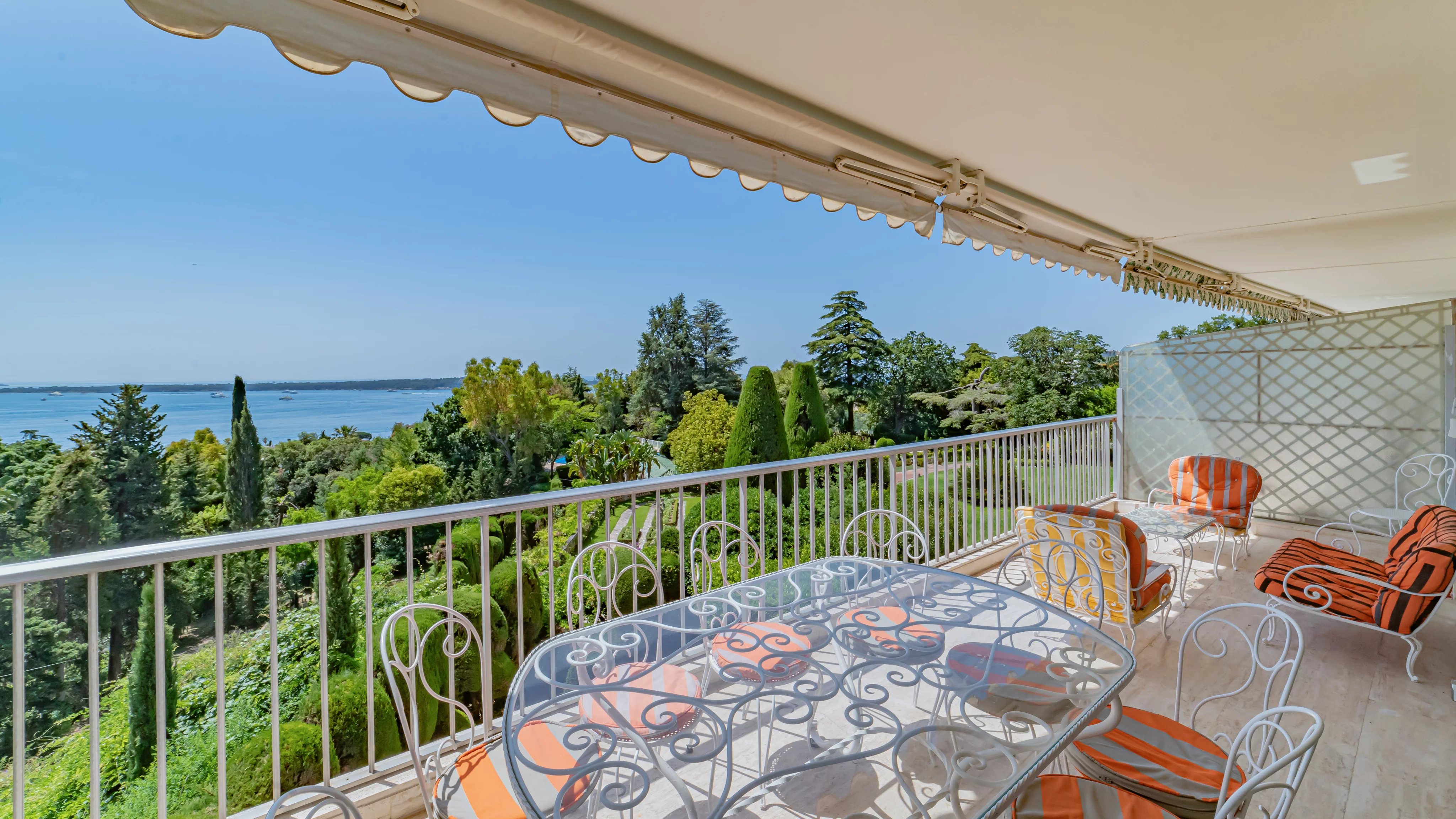 Cannes Californie - Panoramic sea view