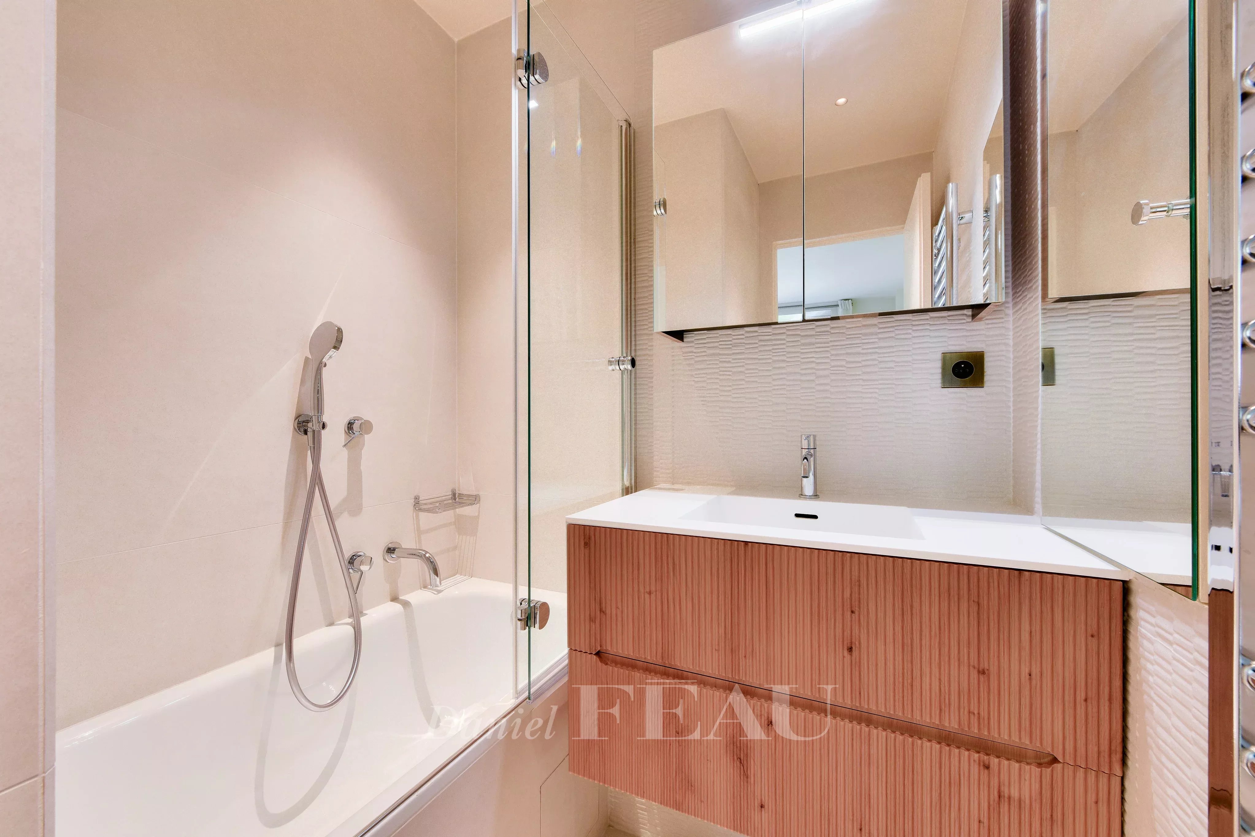 Rental Apartment Paris 7th