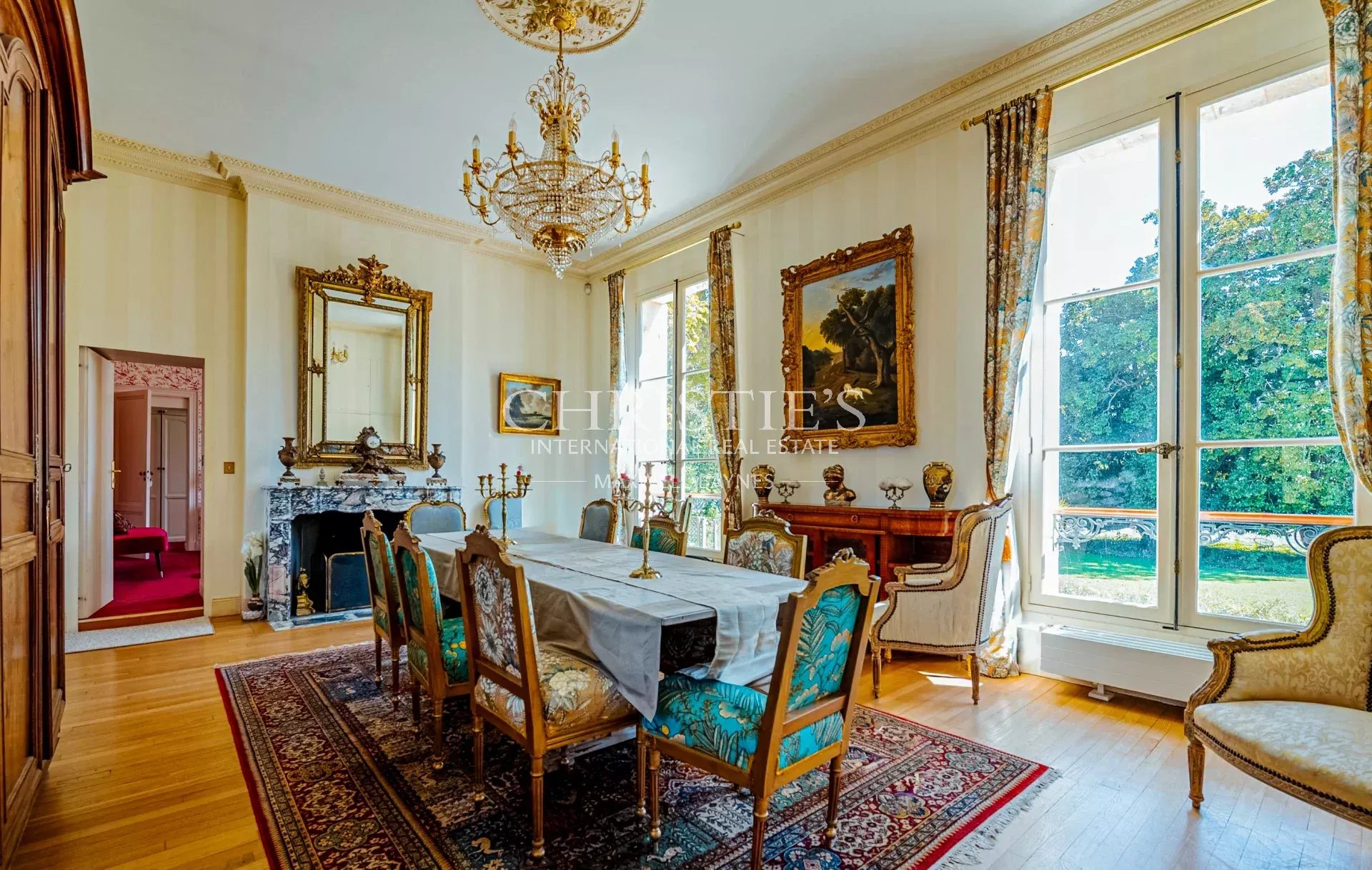 6 Bedroom Chateau's Image 4