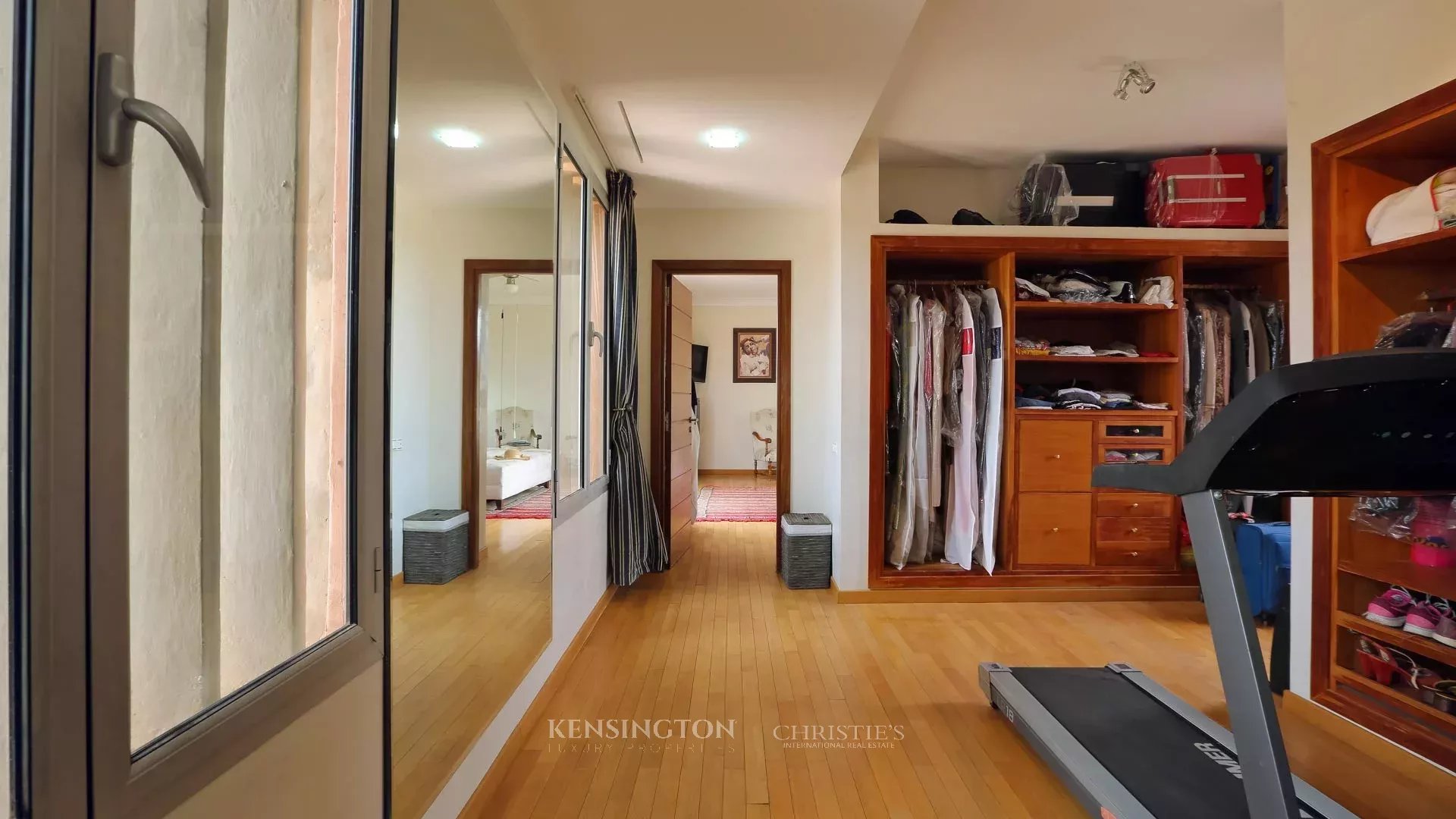 4 Bedroom Villa/Townhouse's Image 17