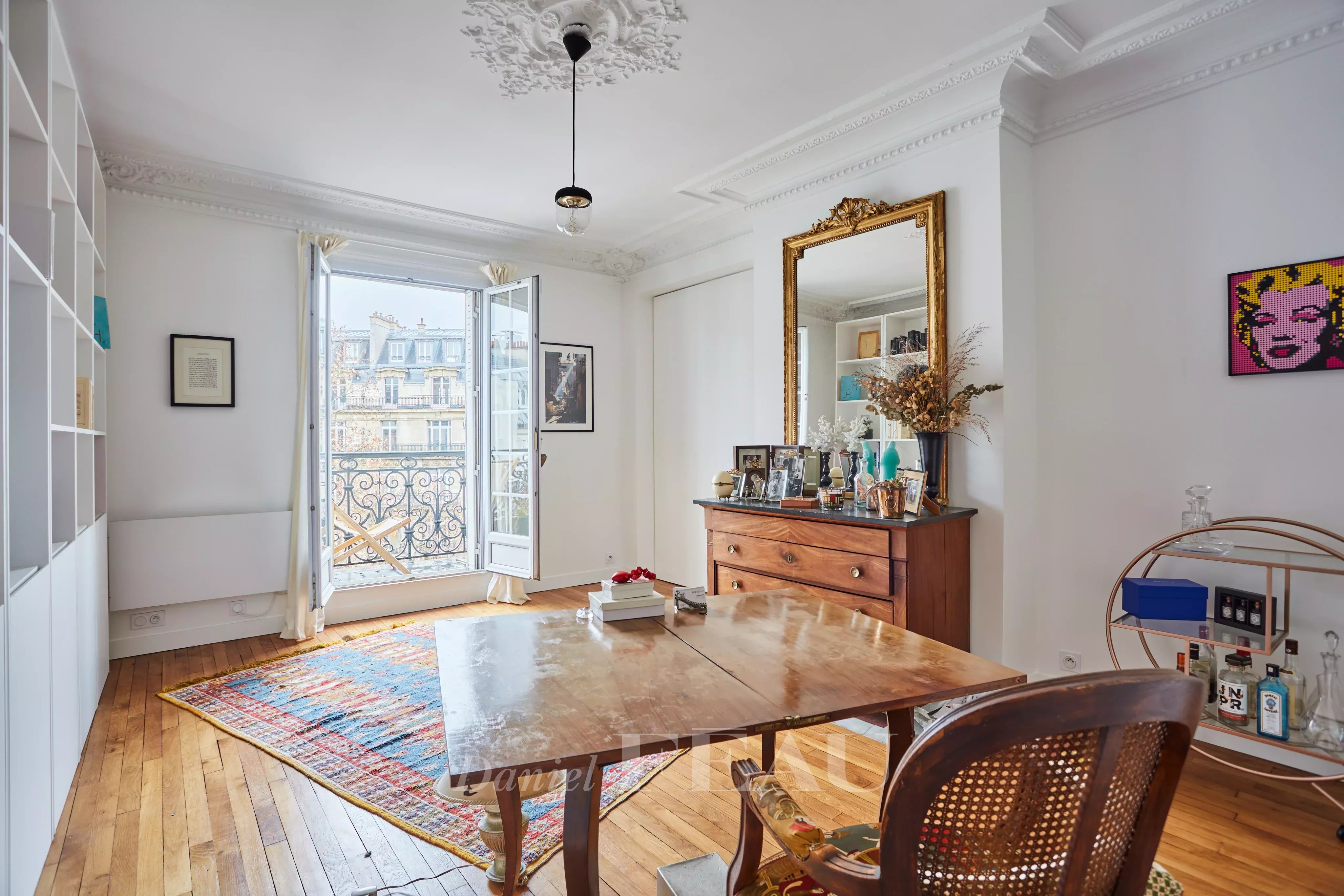 Bureau ou troisième chambre