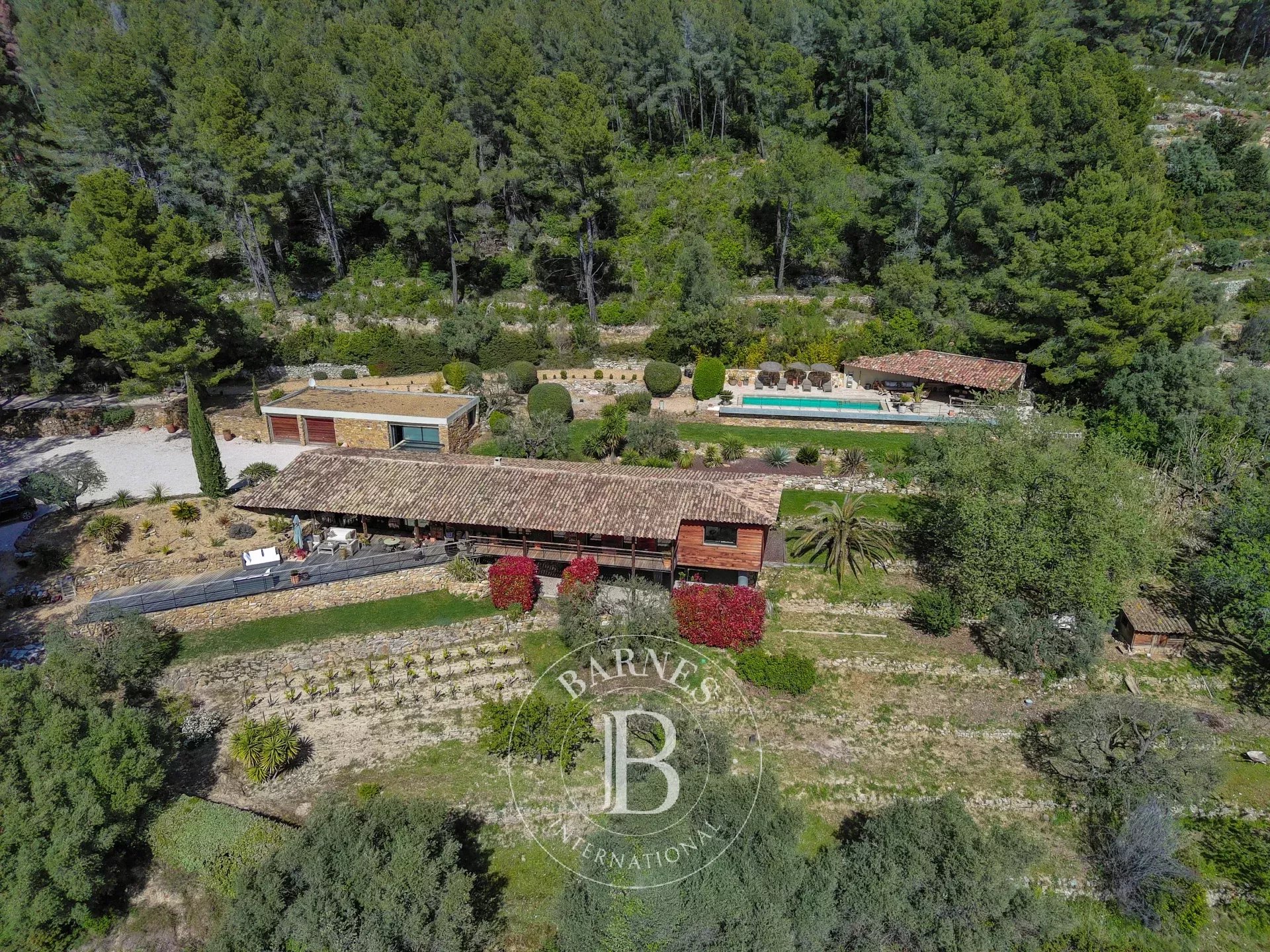 Ev Évenos - picture 4