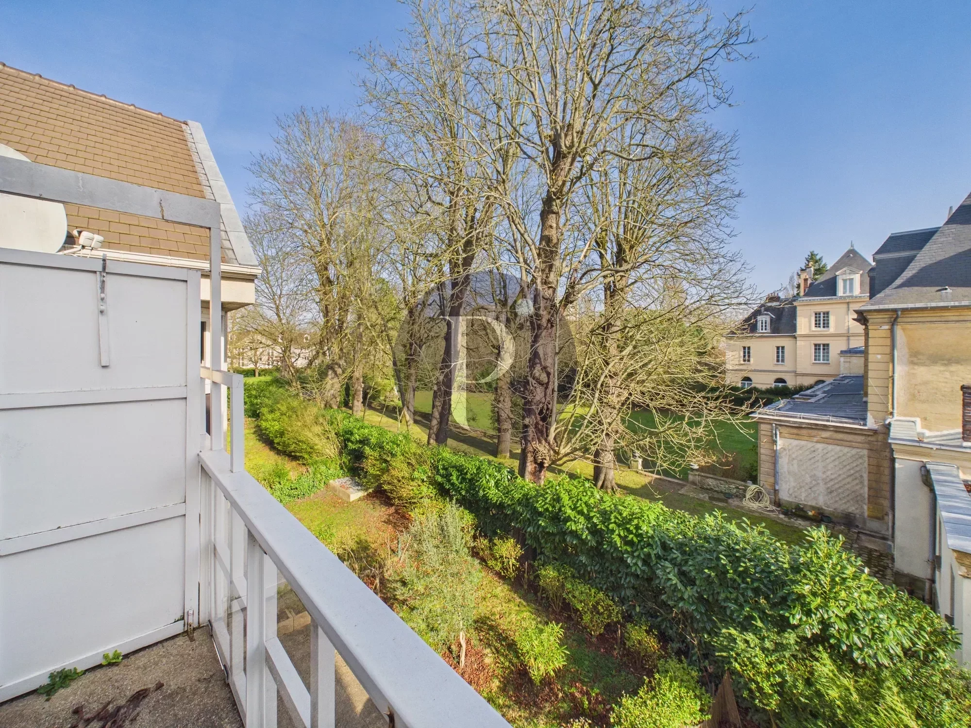 vente-duplex-6-pieces-verrieres-le-buisson-86759337