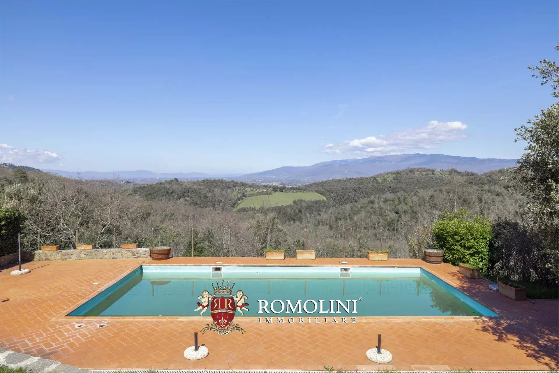 19 Bedroom Vineyard's Image 96