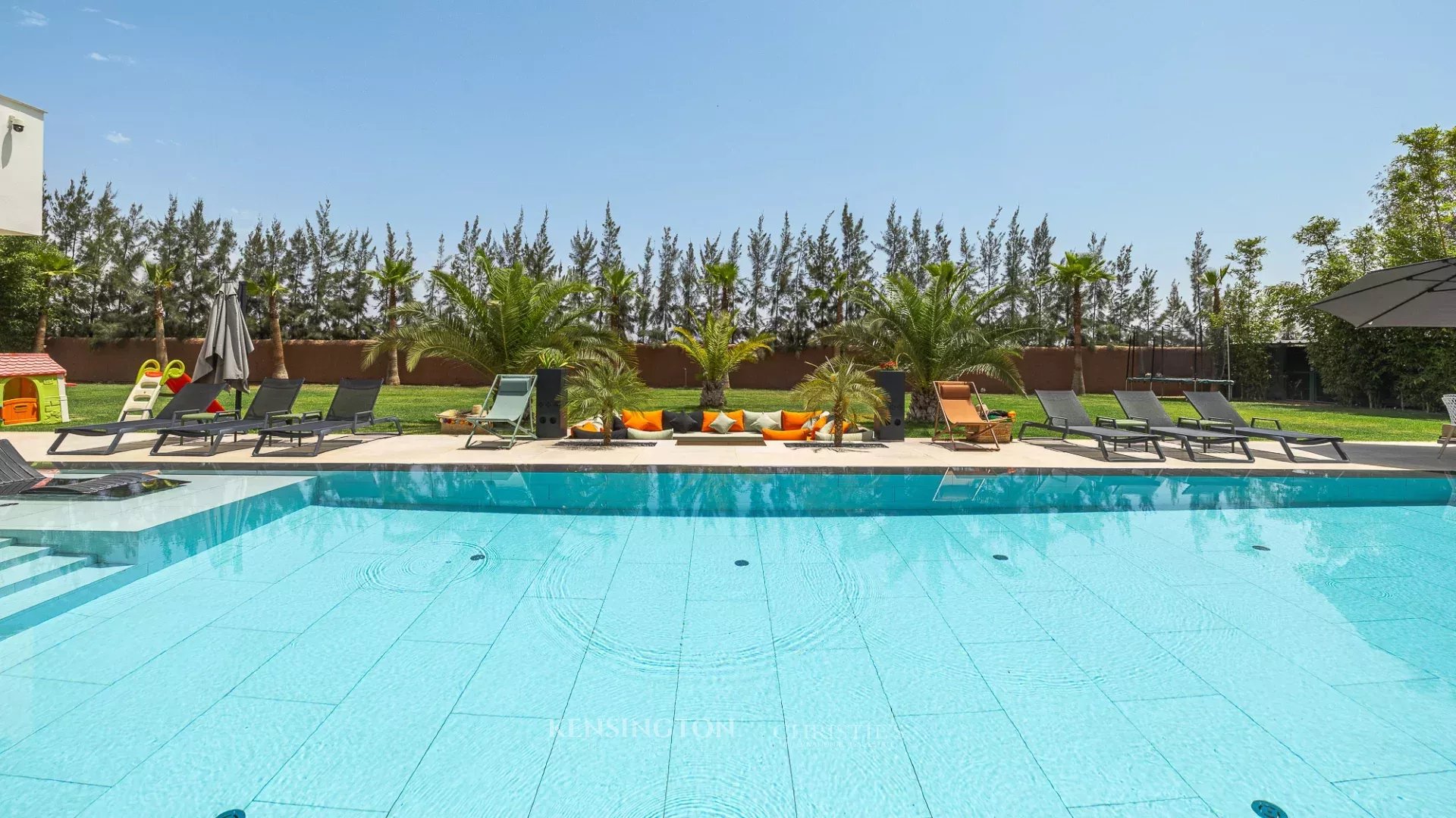 8 Bedroom Villa/Townhouse's Image 23