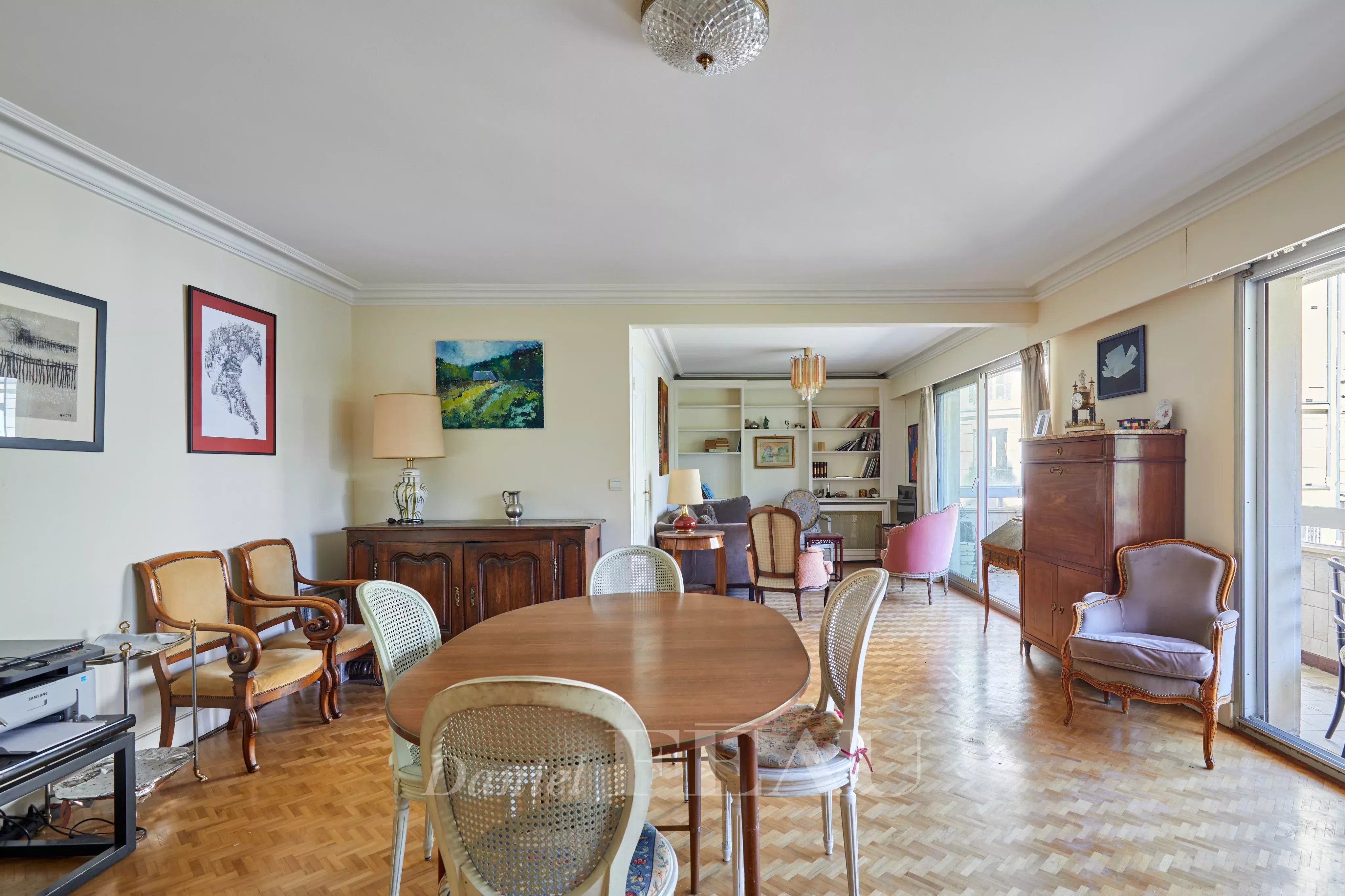 Sale Apartment Paris 17th