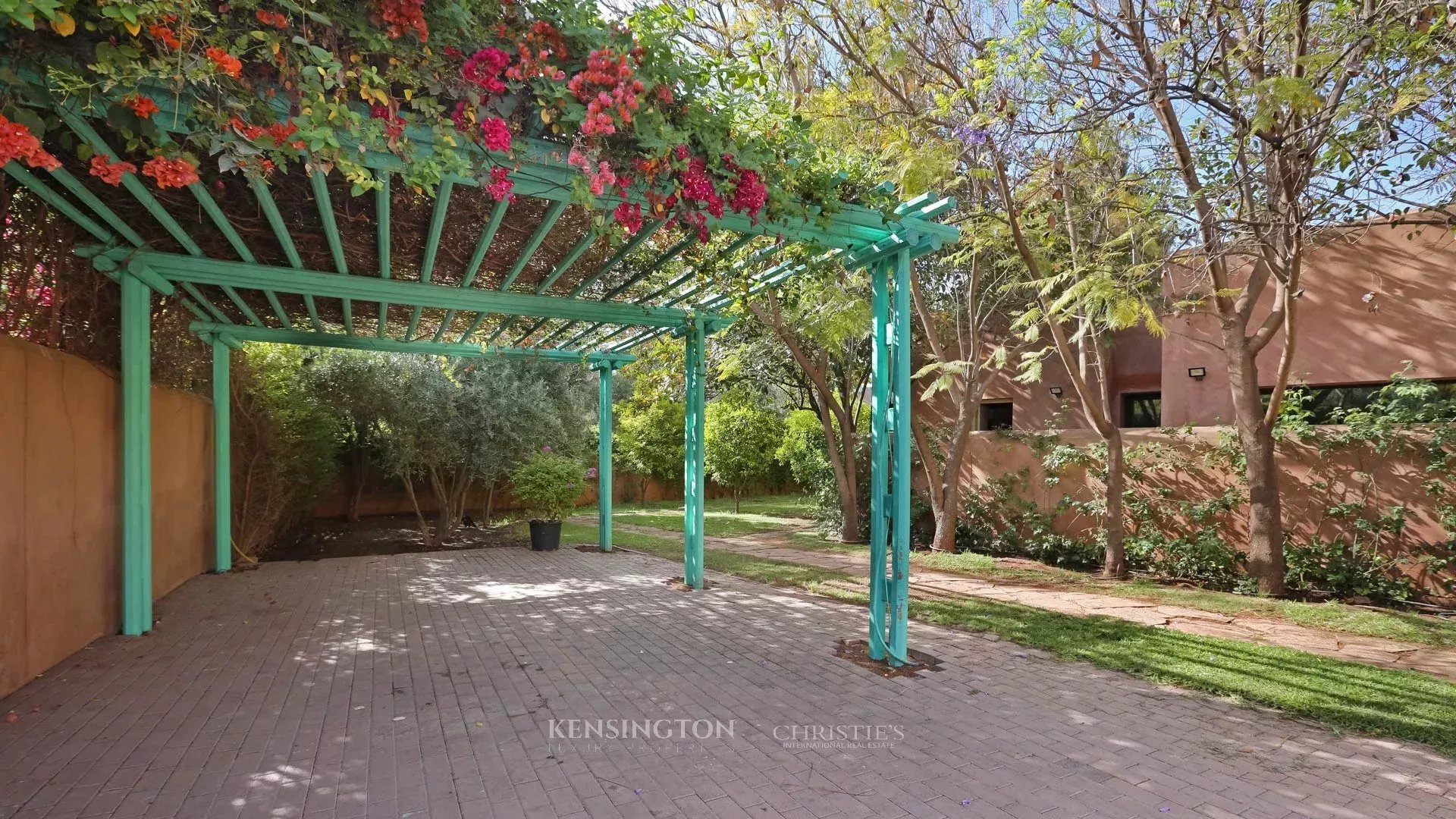 4 Bedroom Villa/Townhouse's Image 31