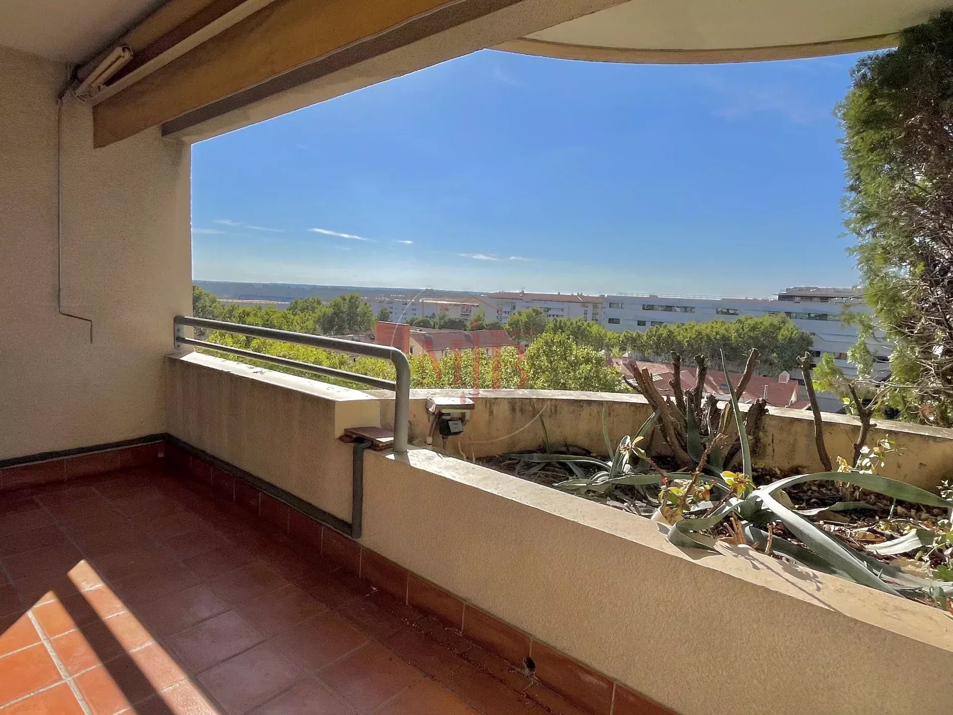 aix en provence appartement terrasse