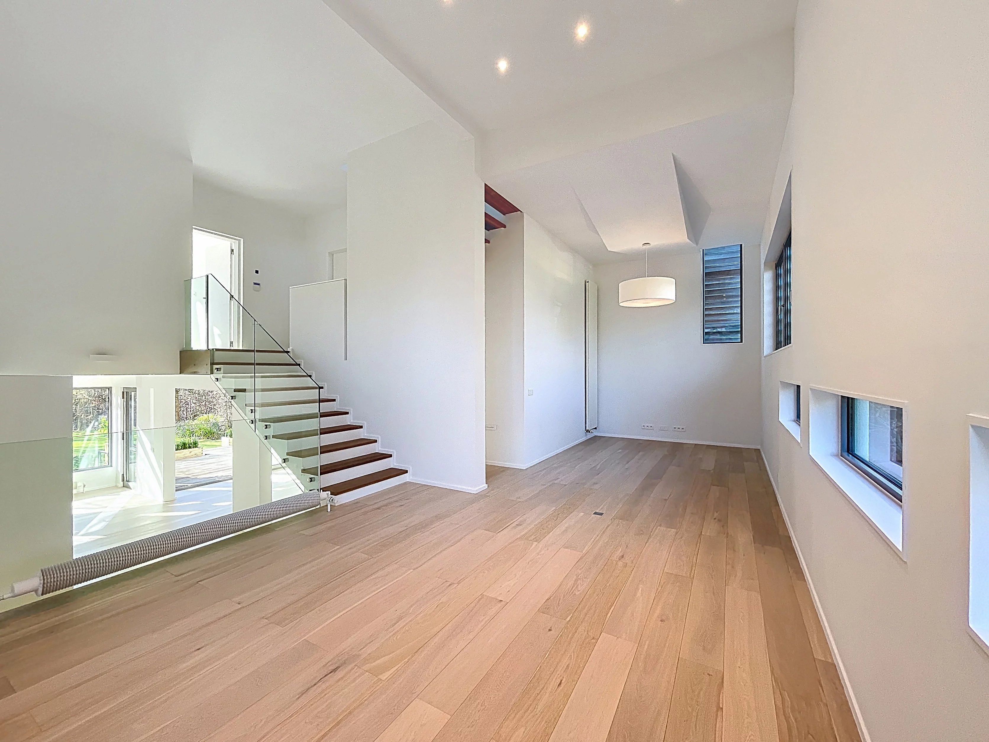 Hamoir- Maison darchitecte rénovée et baignée de lumière