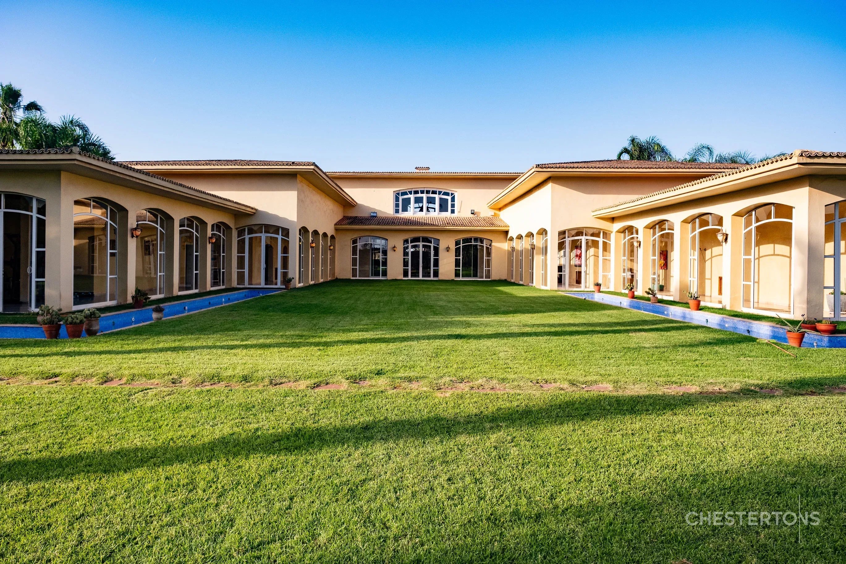  Image of Villa - 8 Bedrooms - 8 Bathrooms for Sale in Casablanca-Casablanca-Morocco, Image 23