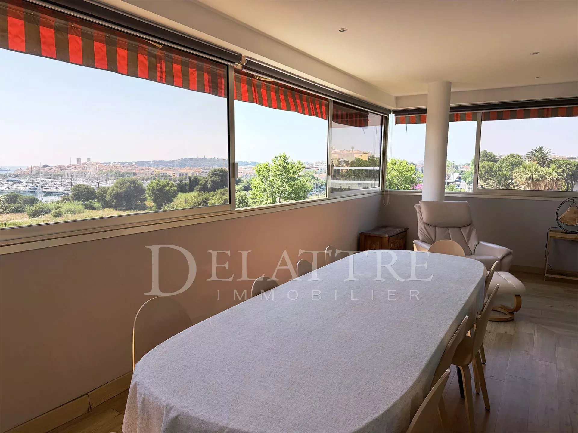 Appartement 5 pièces 89 m² · à Antibes · 89 m² · 590 000 €