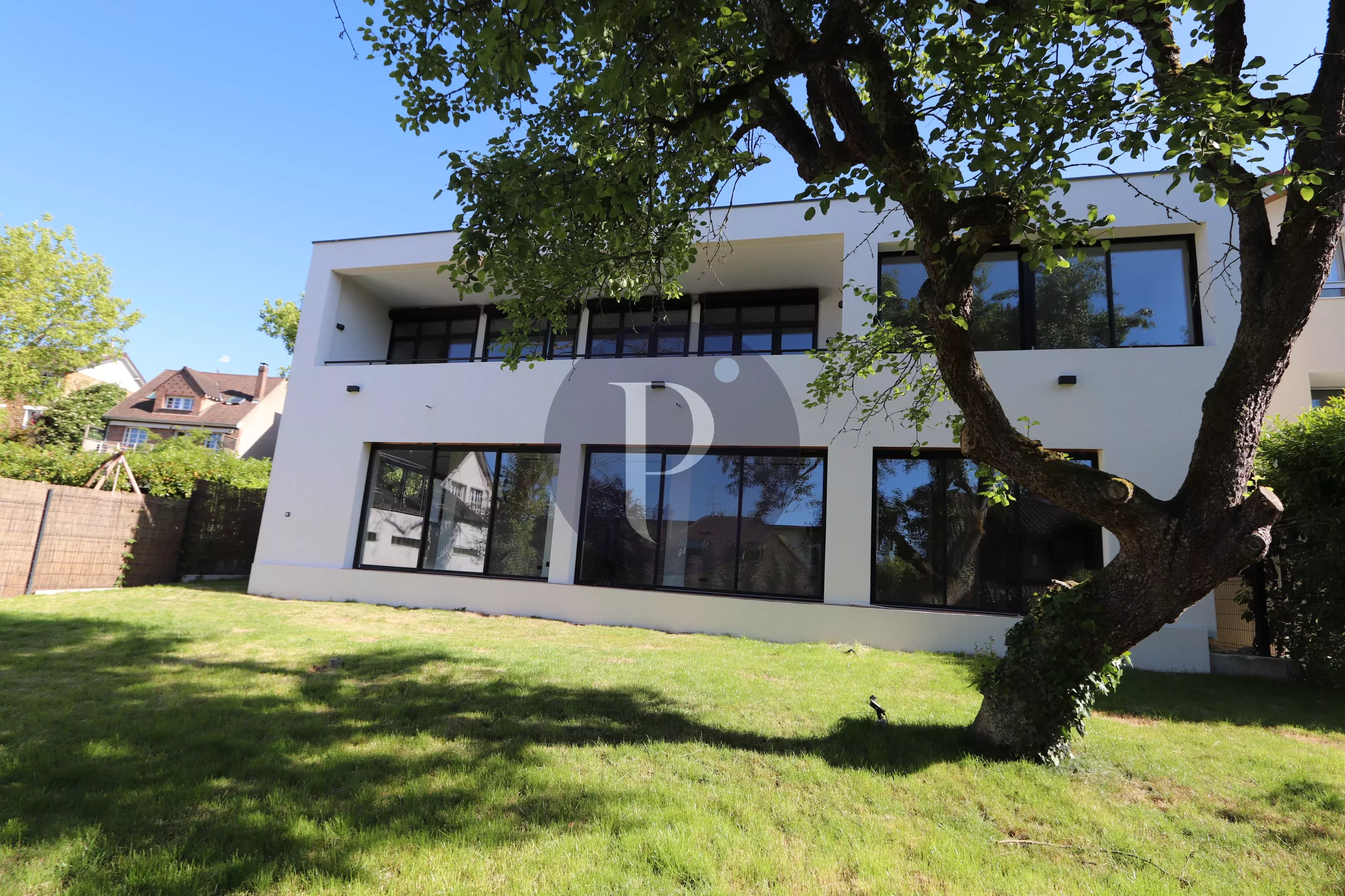 vente-maison-7-pieces-sceaux-85612637