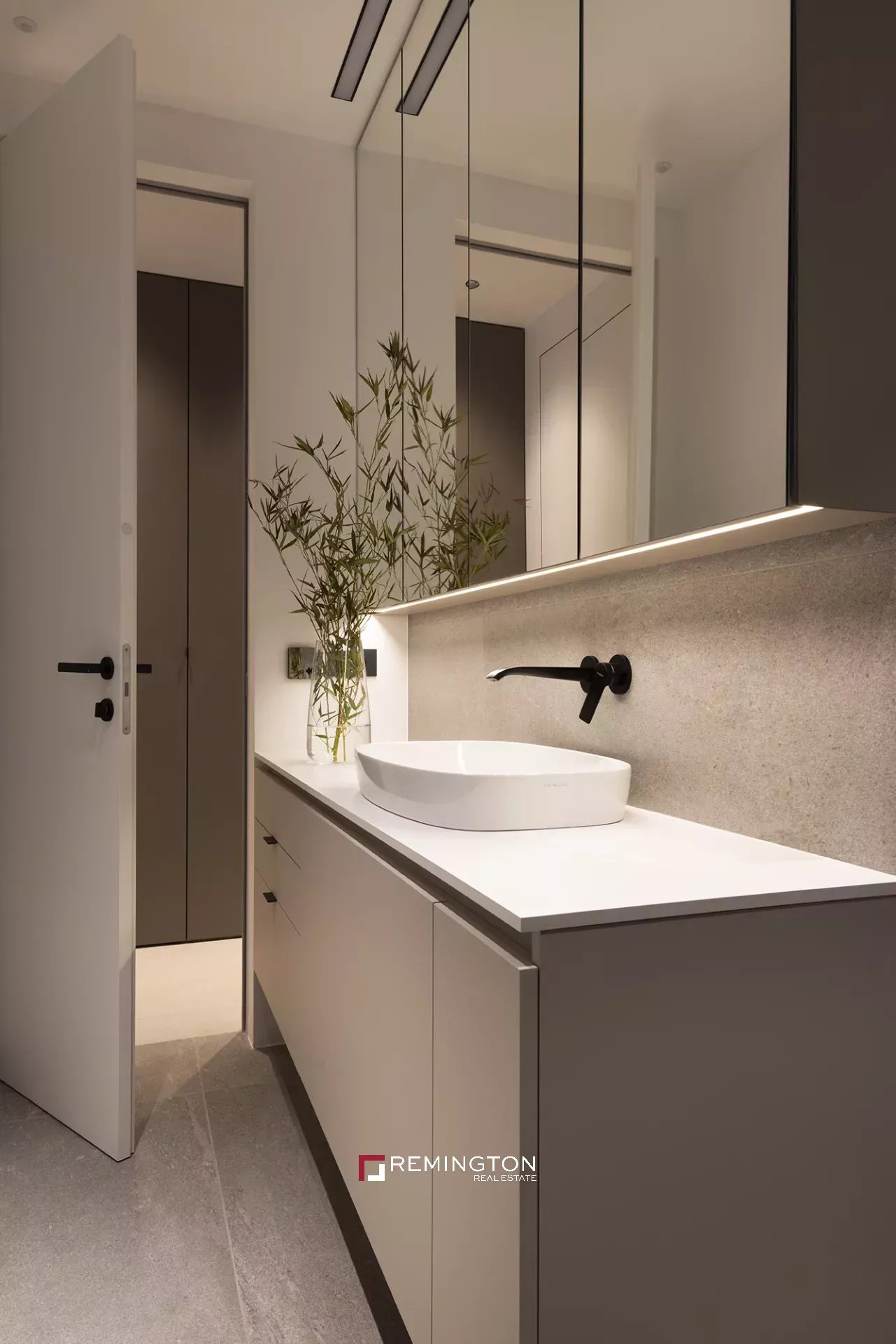 Apartment/Flat's Image 24