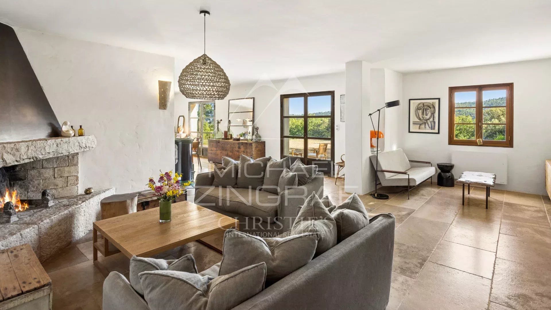 4 Bedroom Villa/Townhouse's Image 6