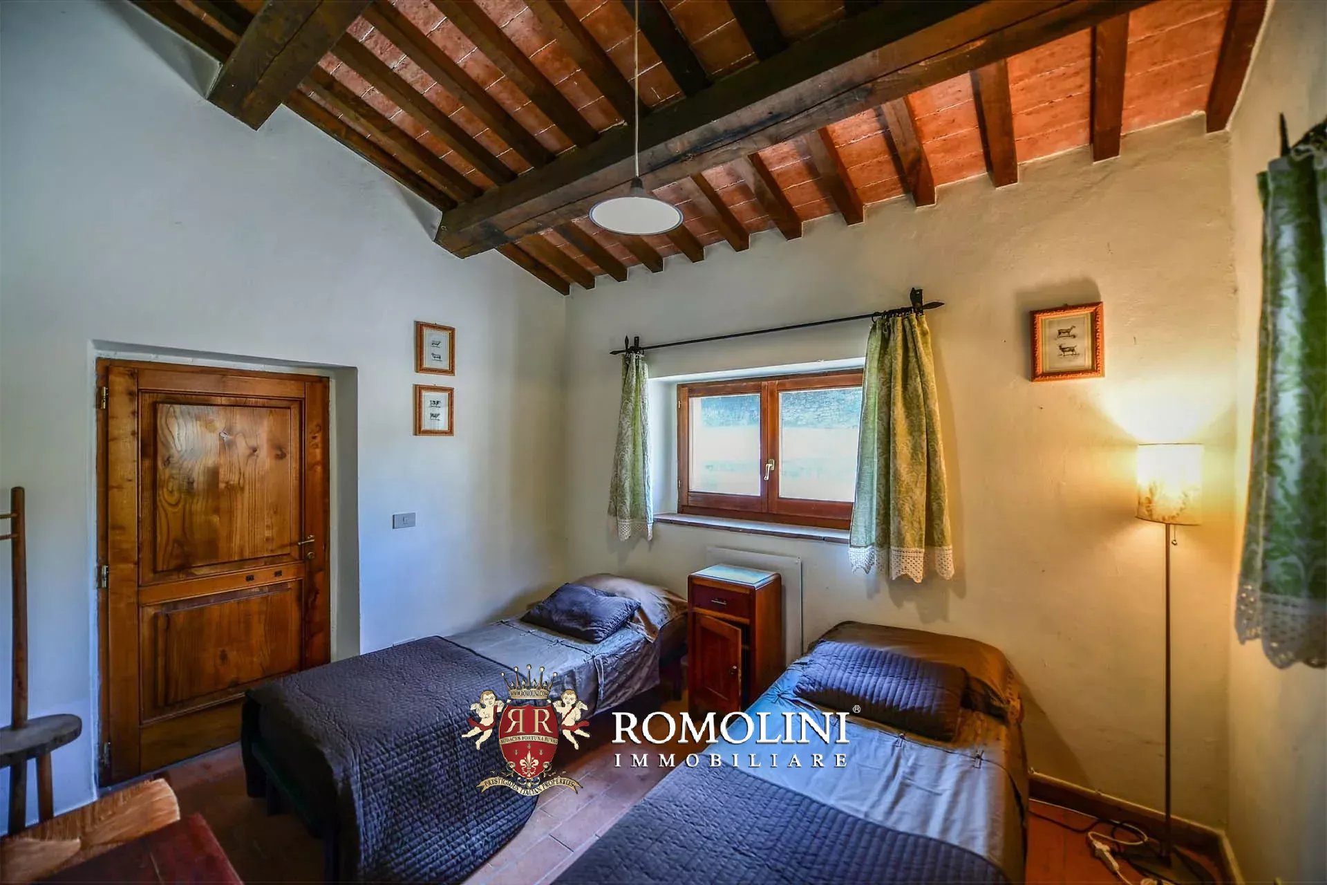 8 Bedroom Villa/Townhouse's Image 44