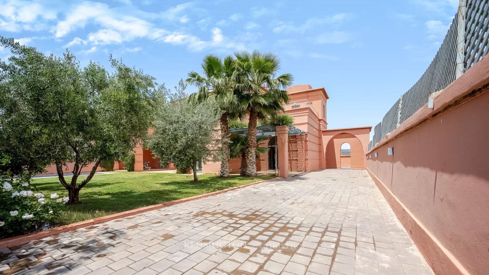 3 Bedroom Villa/Townhouse's Image 10