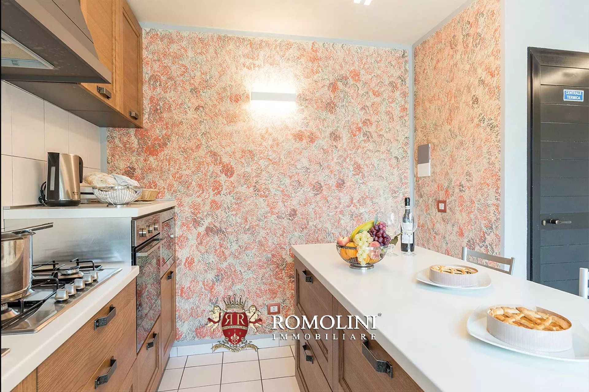 10 Bedroom Villa/Townhouse's Image 35
