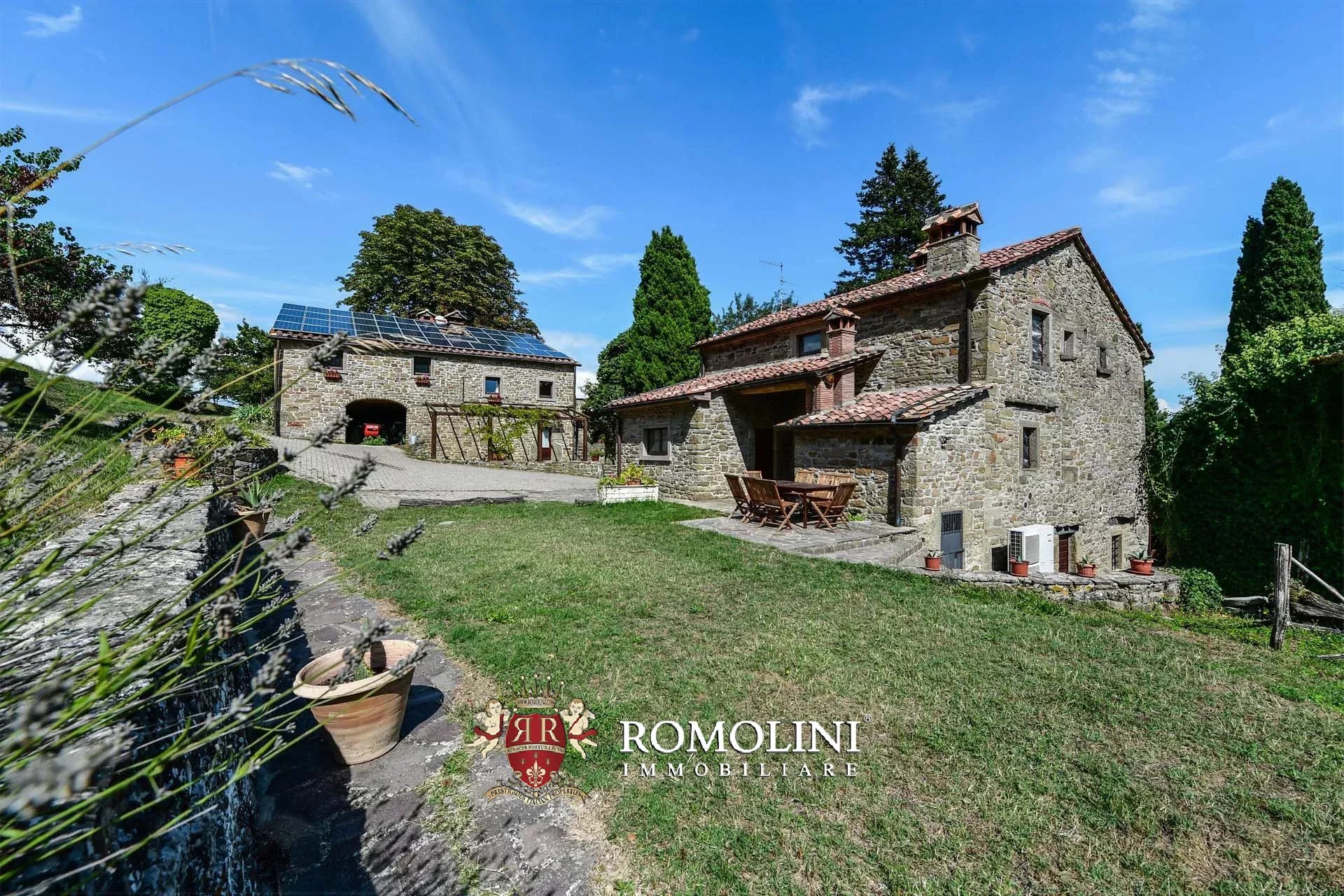 8 Bedroom Villa/Townhouse's Image 8