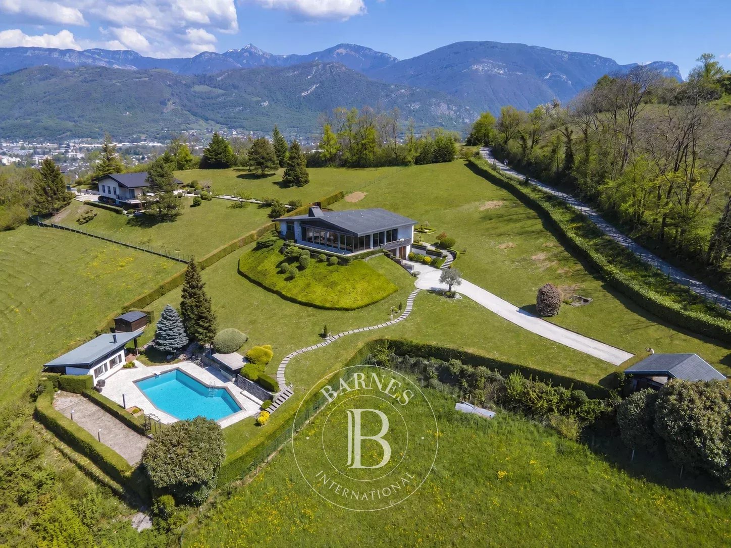 Villa Chambéry  -  ref 87275616 (picture 1)
