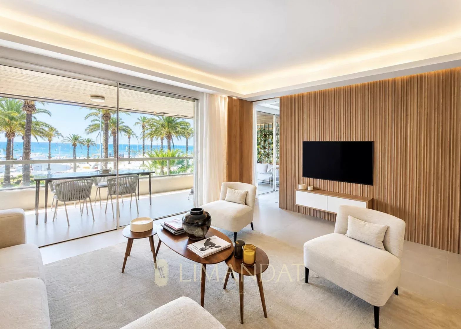 Cannes Croisette – Élégant 3 pièces avec terrasse et vue mer