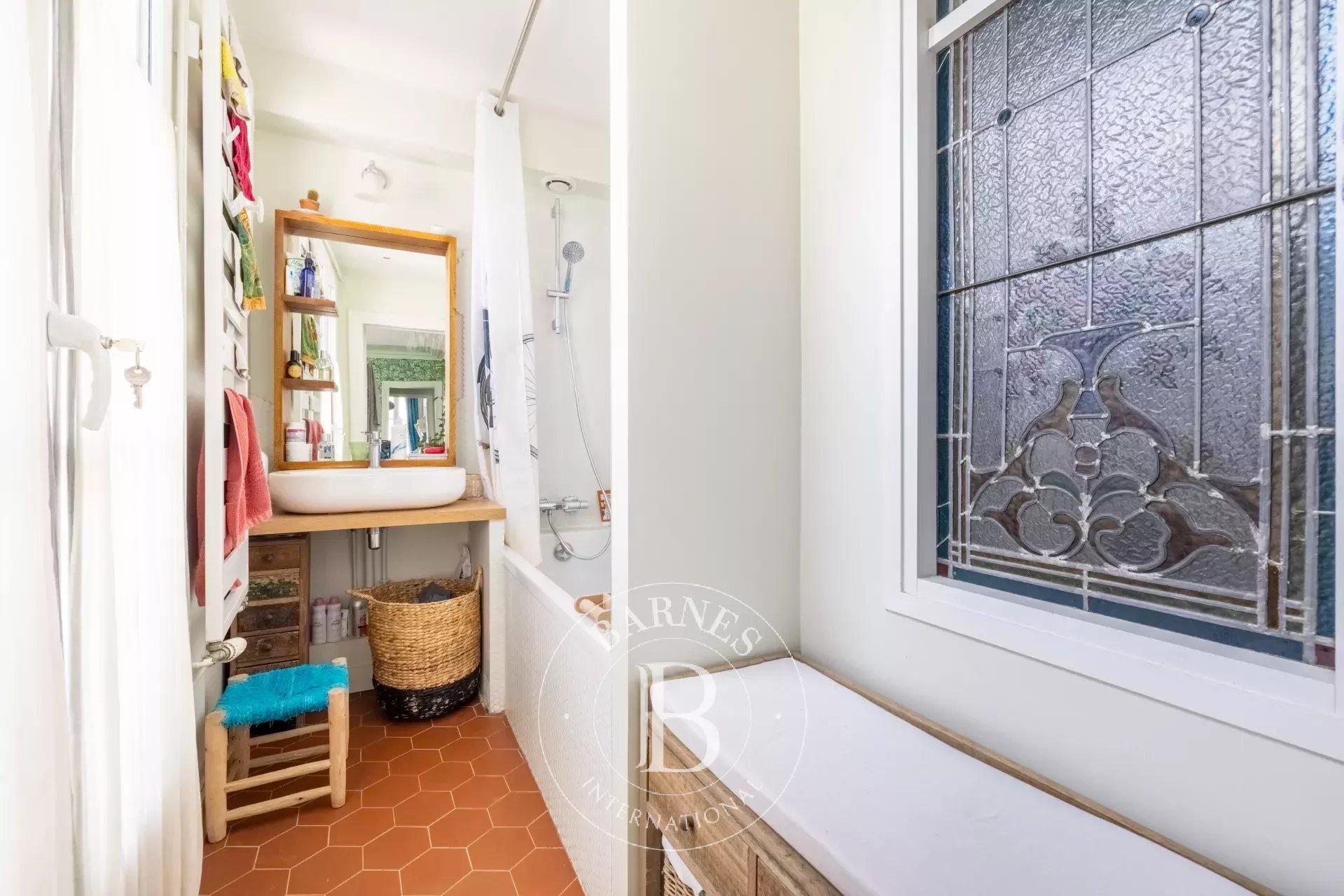 Daire Paris 4ème - picture 11