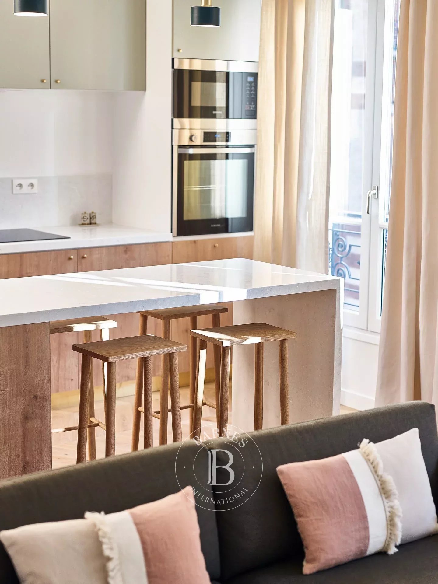 Daire Paris 3ème - picture 8