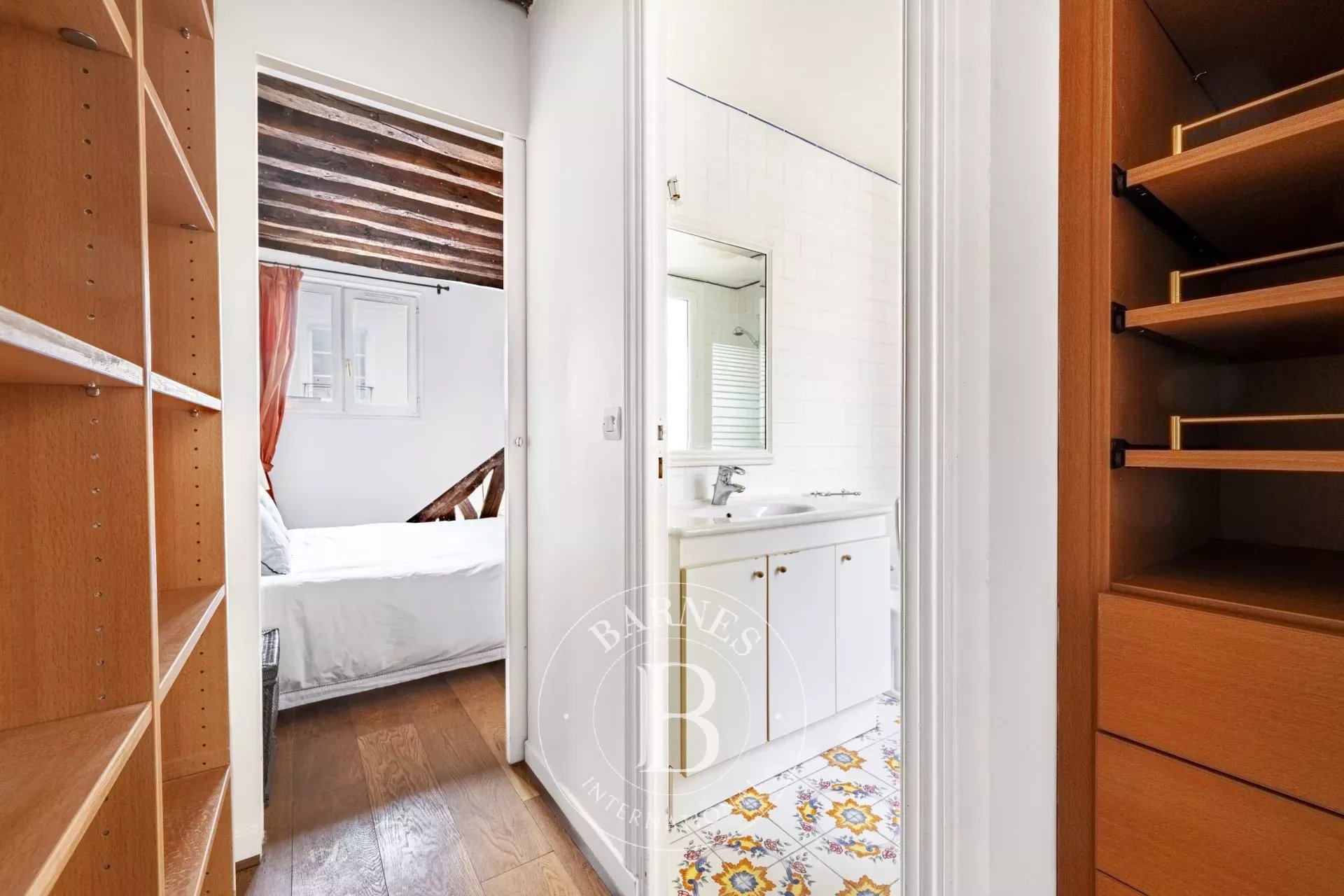 Daire Paris 3ème - picture 7