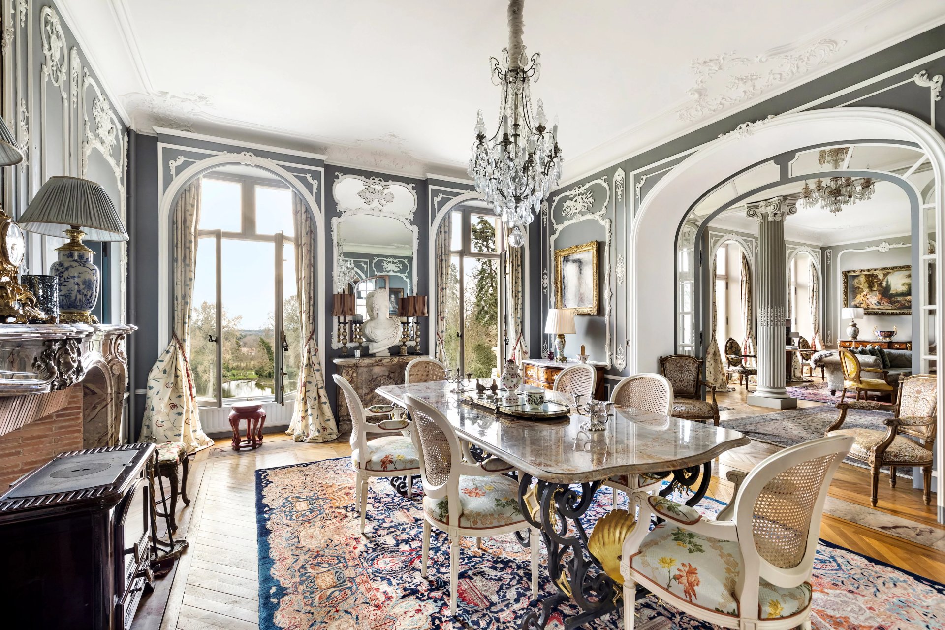 6 Bedroom Chateau's Image 6