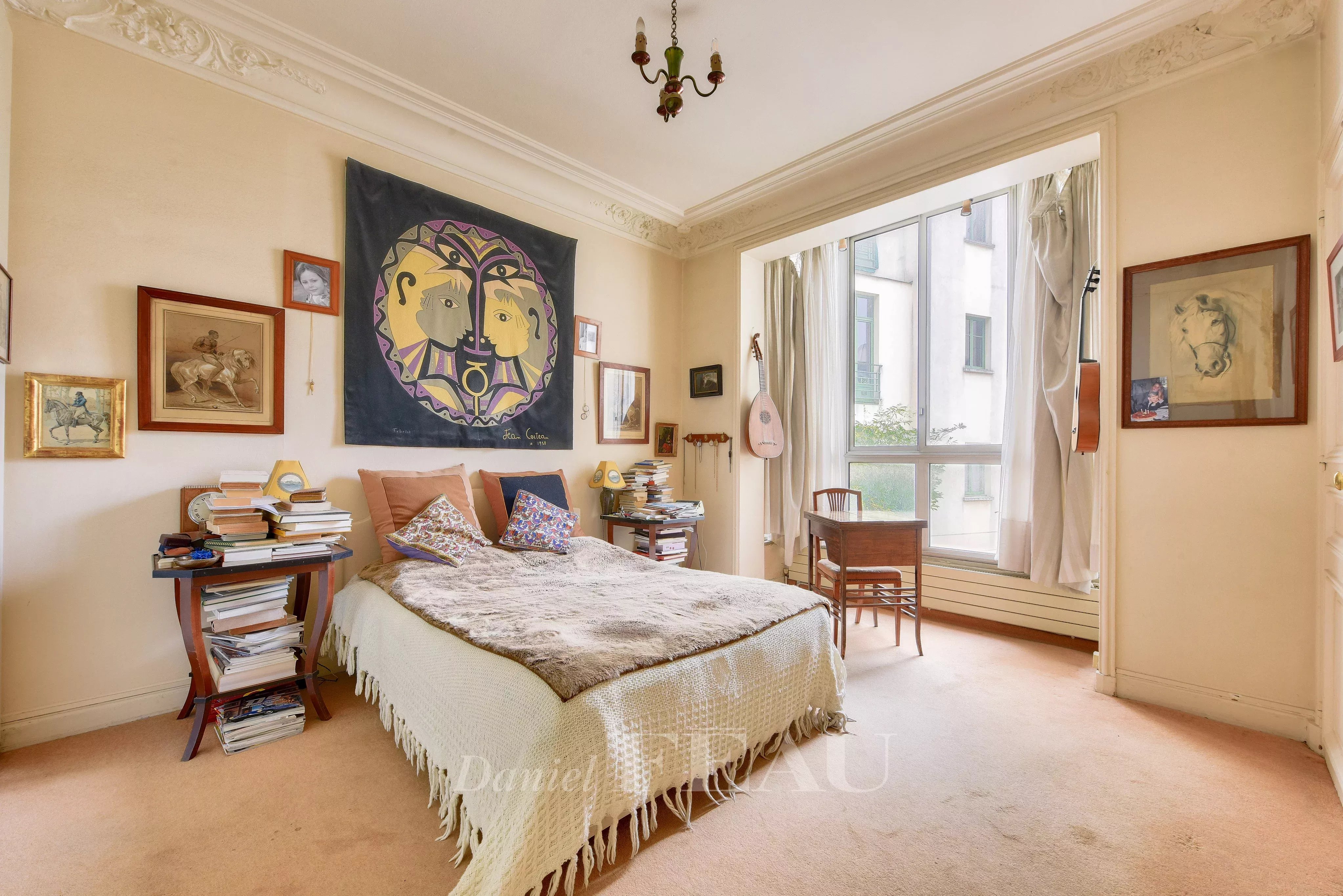 Sale Apartment Paris 17th