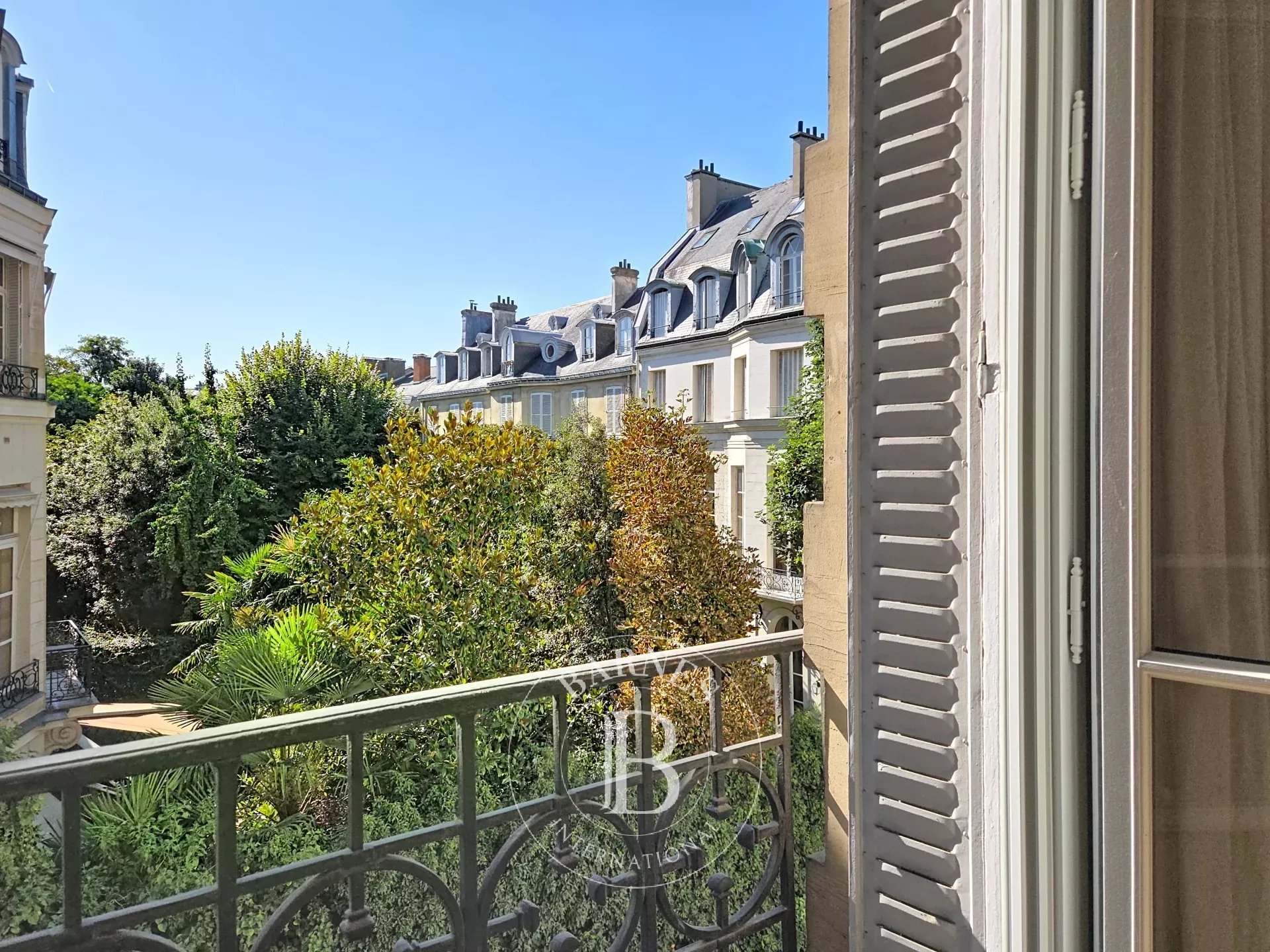 Appartement Paris 75007  -  ref 87244610 (picture 2)