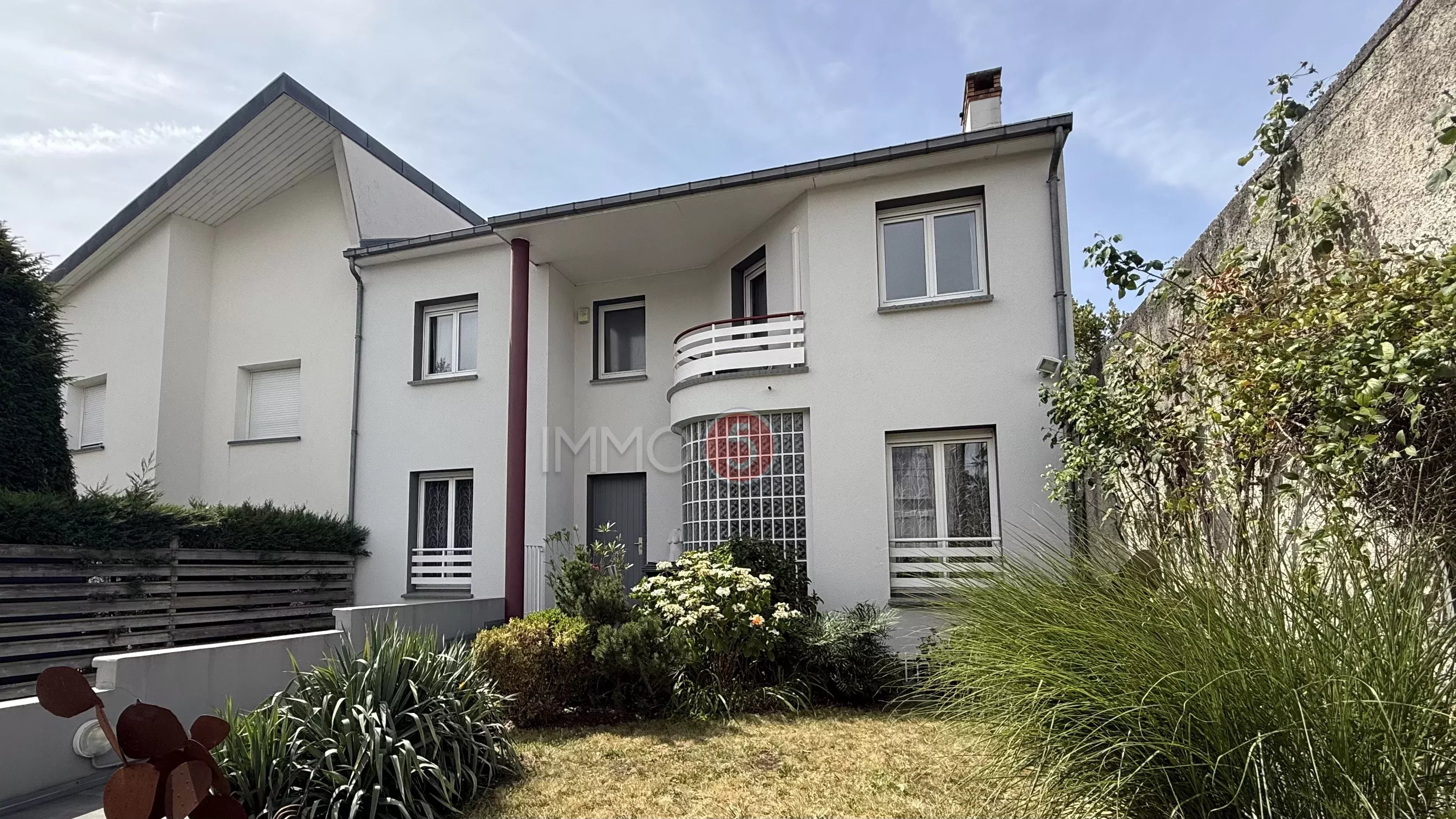 Maison familiale de 162 m² à Gagny – Beaux volumes et grand terrain