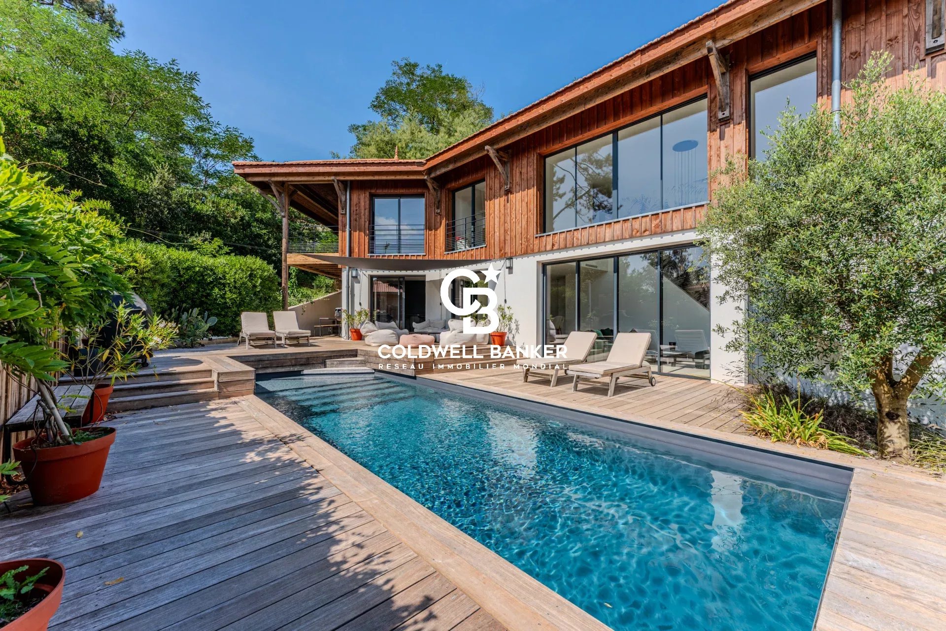 Agence immobilière de Silver Coast Int. Realty