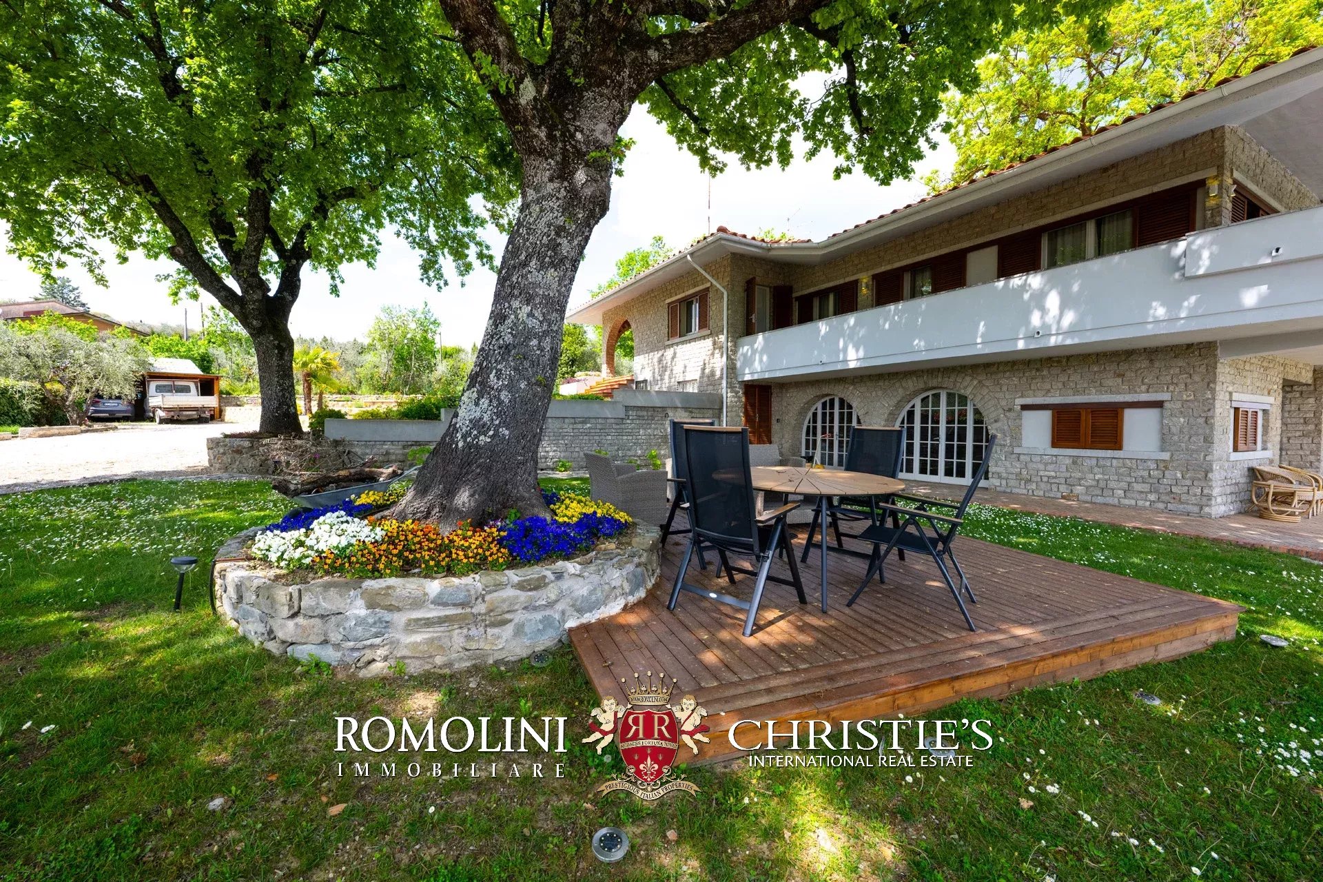 6 Bedroom Villa/Townhouse's Image 13