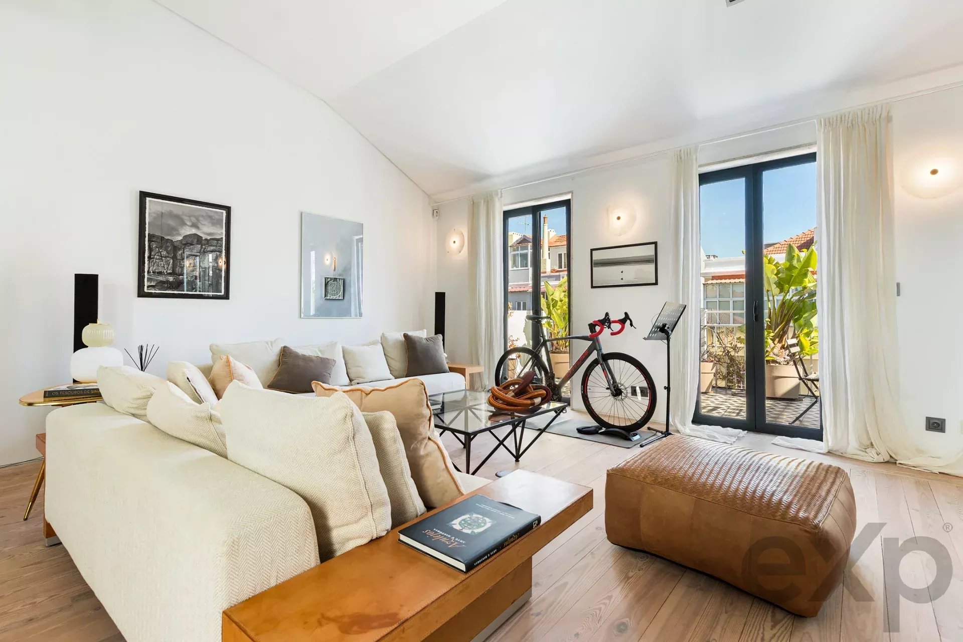 2-bedr. apartment with terrace and pool in private condominium 86358798 image 2