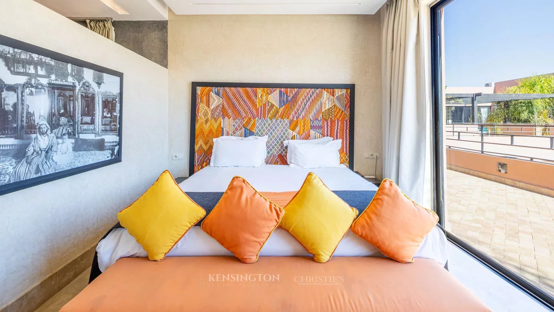 11 Bedroom Villa/Townhouse's Image 17