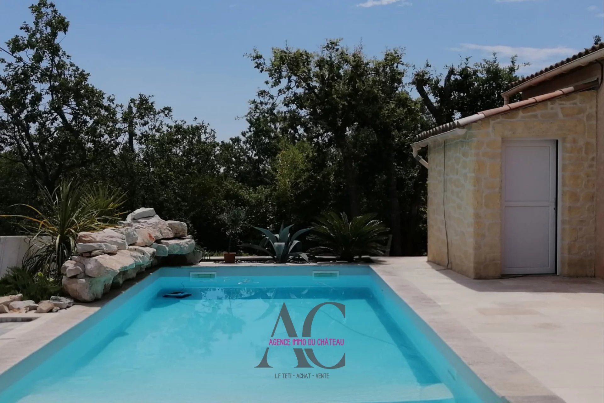 Agence immobilière de 