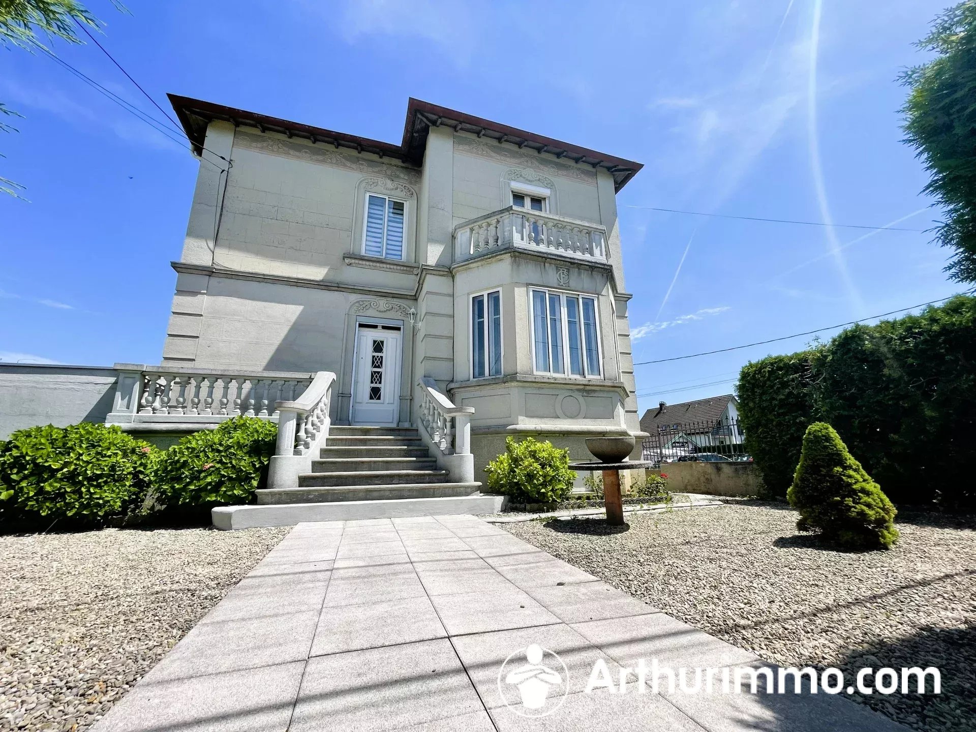 Agence immobilière de 
