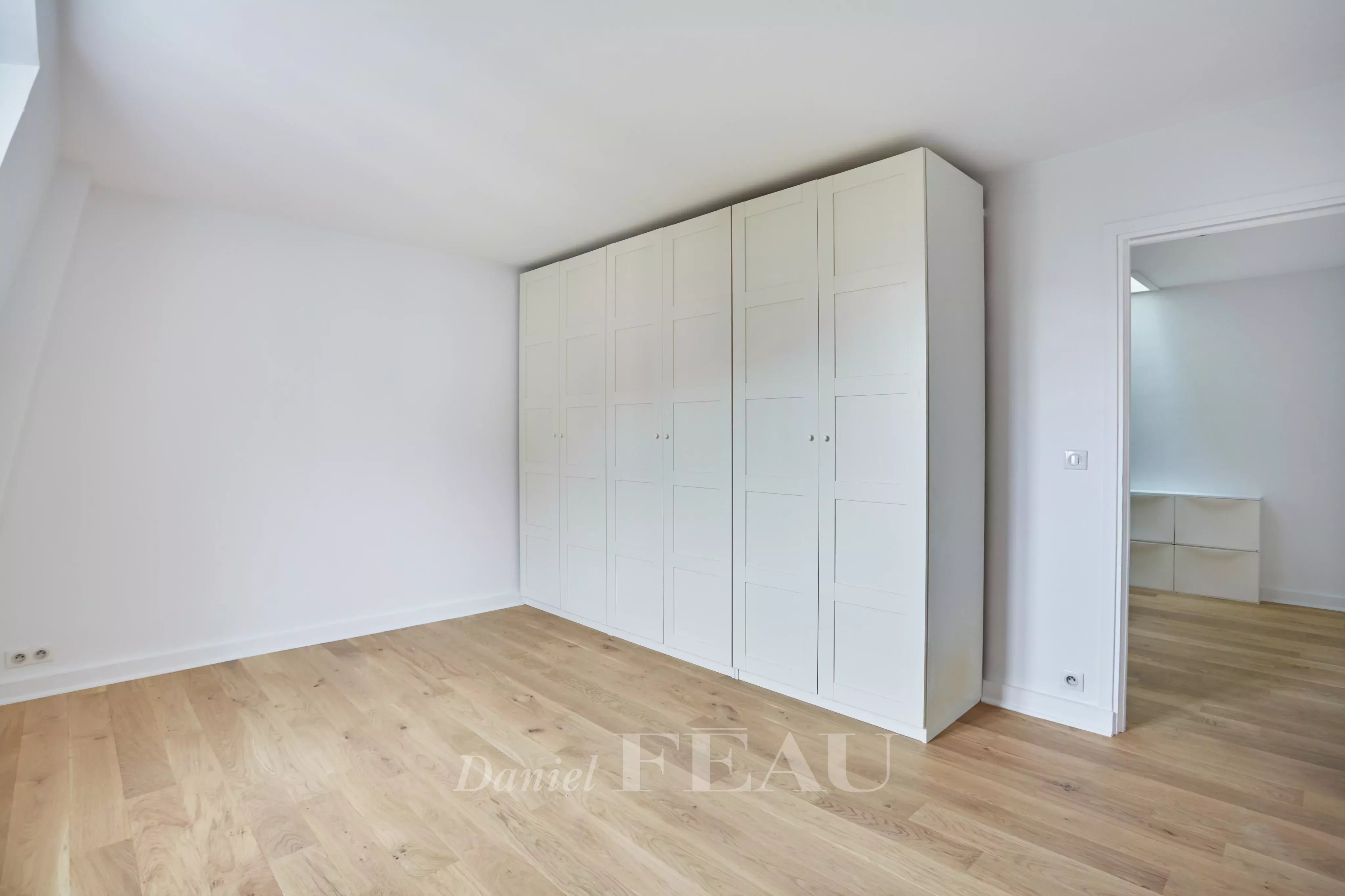 Location Appartement Paris 8ème