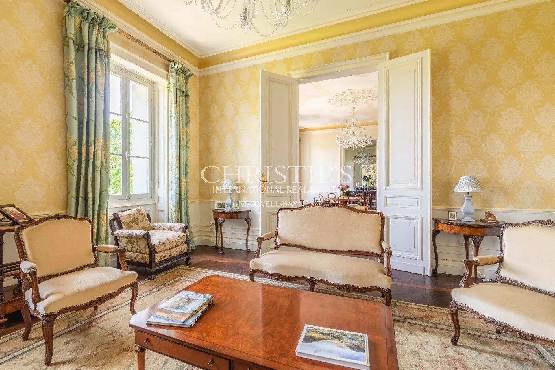 7 Bedroom Chateau's Image 3