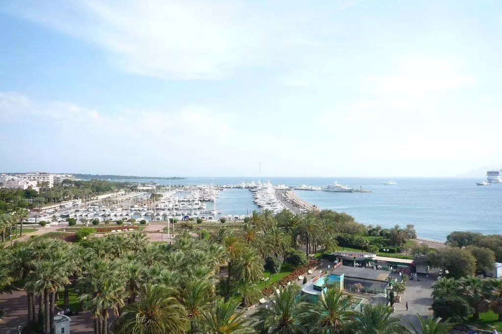 Cannes, appartement avec vue mer panoramique