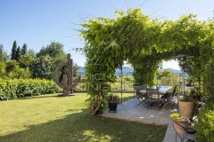 Provençal Stone Mas for Sale in Mouans-Sartoux | Family Estate — photo 3 of 7