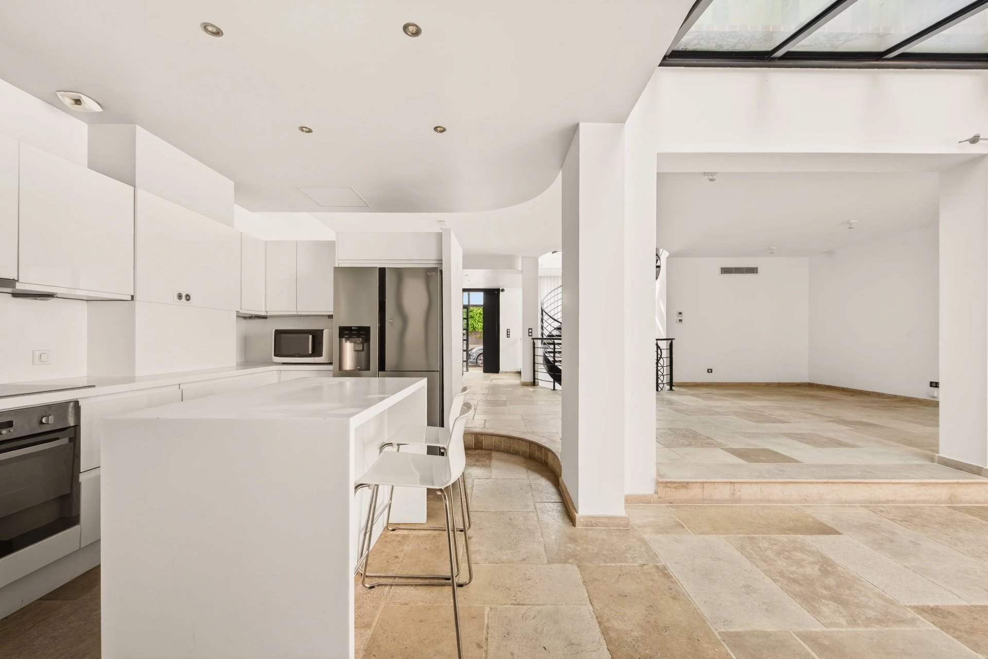 4 Bedroom Villa/Townhouse's Image 8