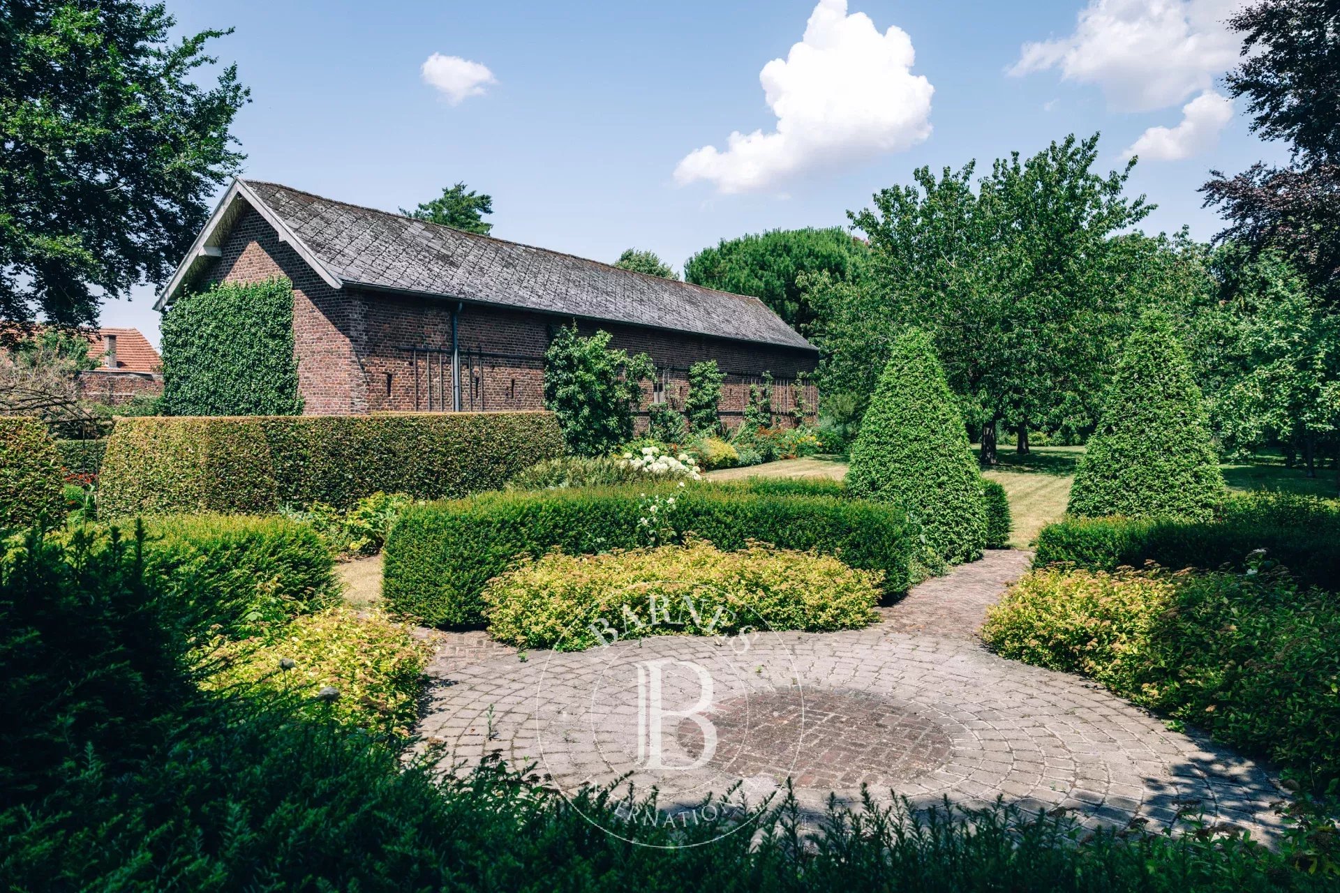 Propriété exclusive à destinations multiples au coeur de la campagne hannutoise