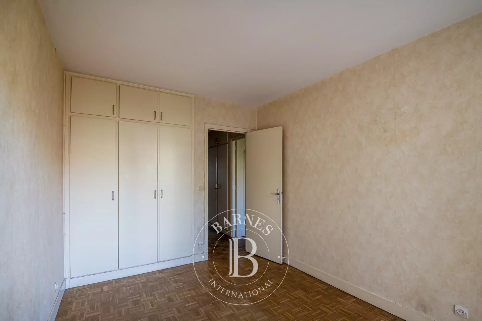 Daire Levallois-Perret - picture 11