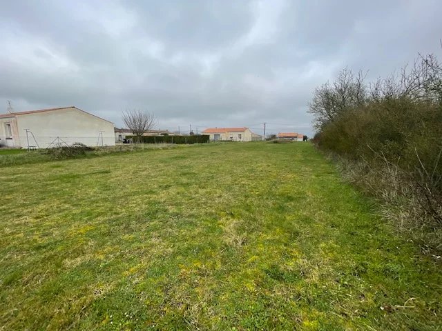  Arces Terrain constructible de 1445 m2