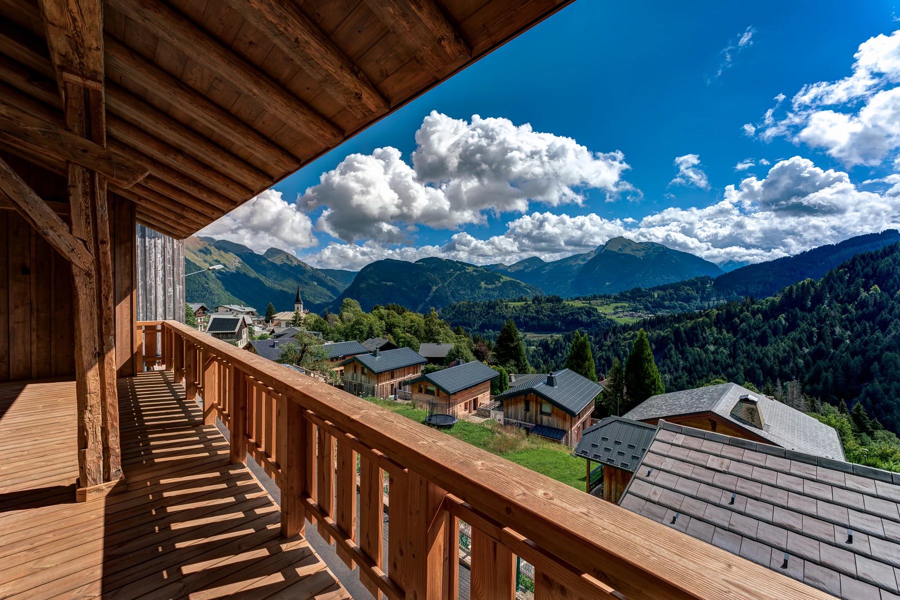 Photo of LA COTE D'ARBROZ - 6 bedroom chalet